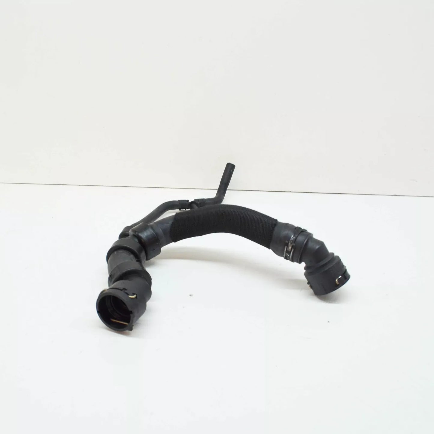 NEW AUDI RS4 AVANT QUATTRO B6 ENGINE RADIATOR COOLANT HOSE 8D0121101AG ORIGINAL