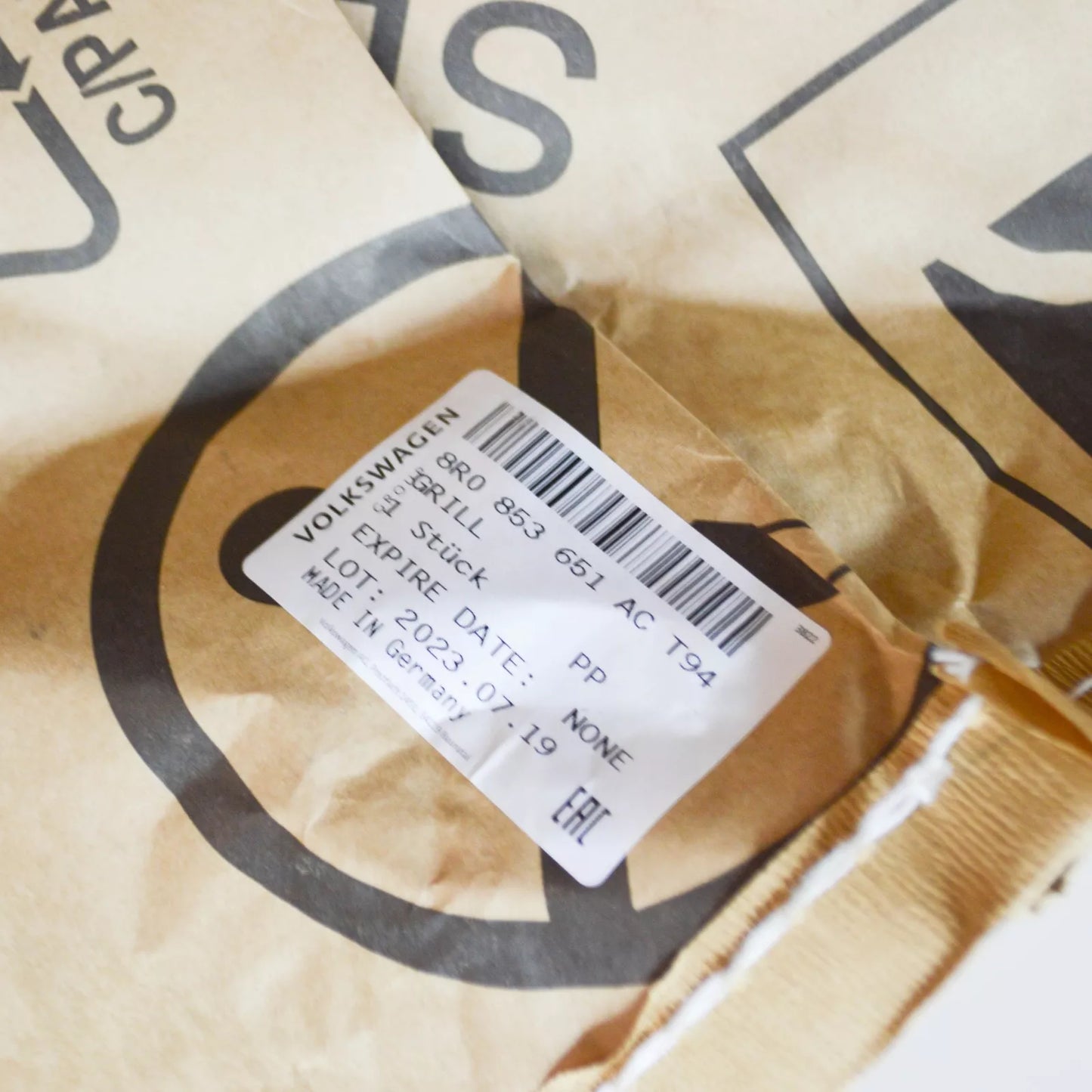 NEW AUDI Q5 8R RADIATOR GRILLE 8R0853651ACT94 ORIGINAL