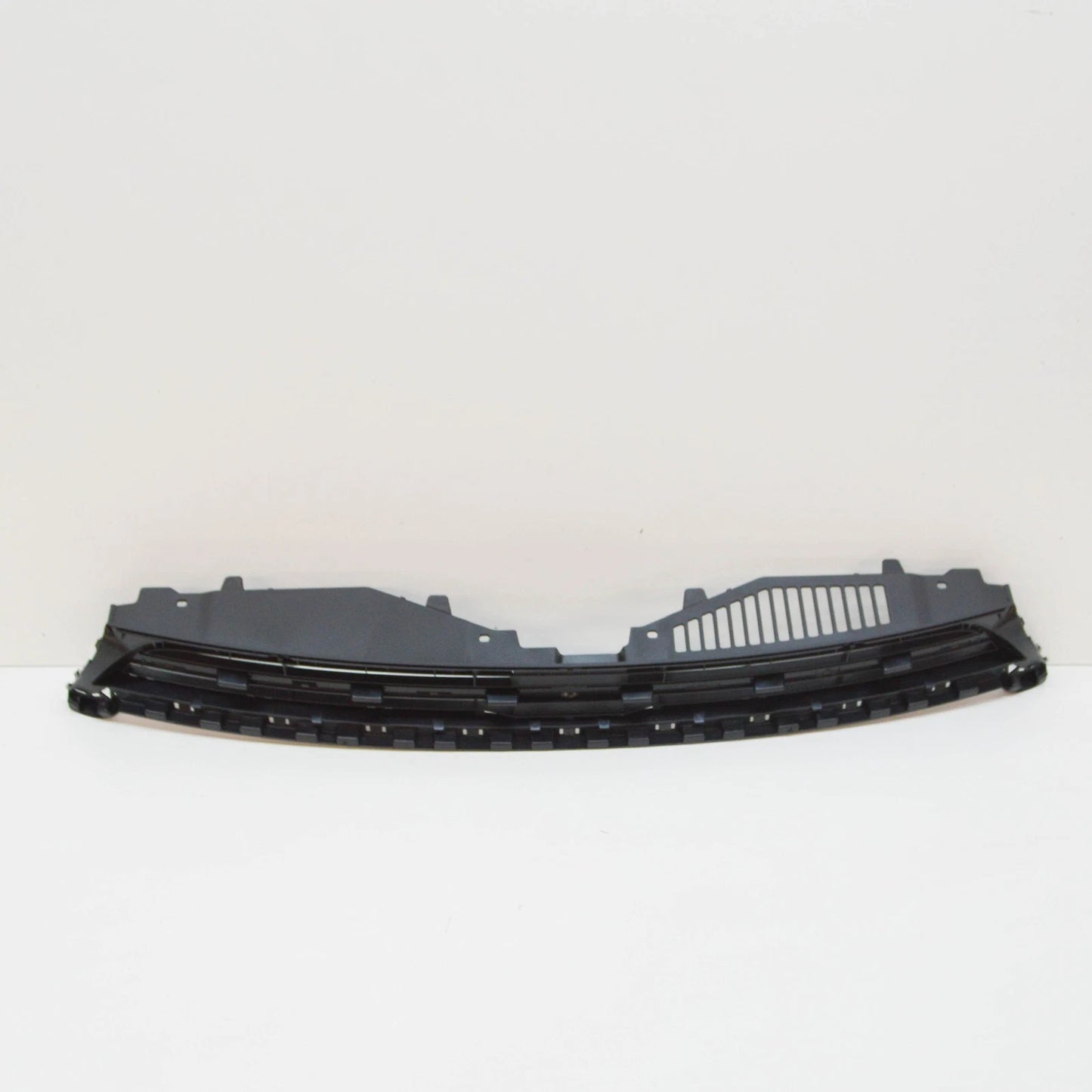 NEW VW SCIROCCO MK3 FRONT RADIATOR GRILLE 1K8853653B9B9 ORIGINAL