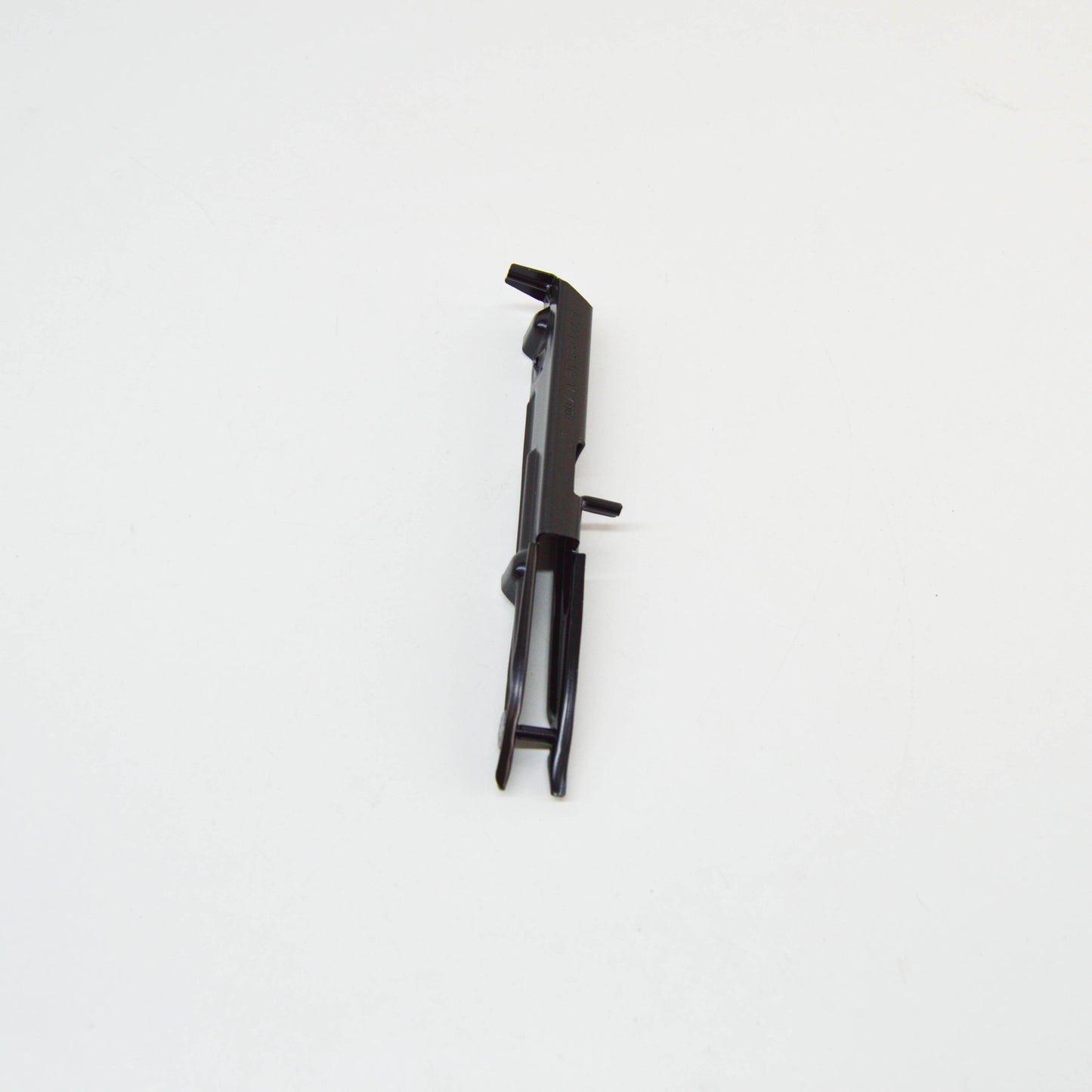 NEW MERCEDES-BENZ S-CLASS W221 FRONT BUMPER RIGHT BRACKET A2218850814 ORIGINAL