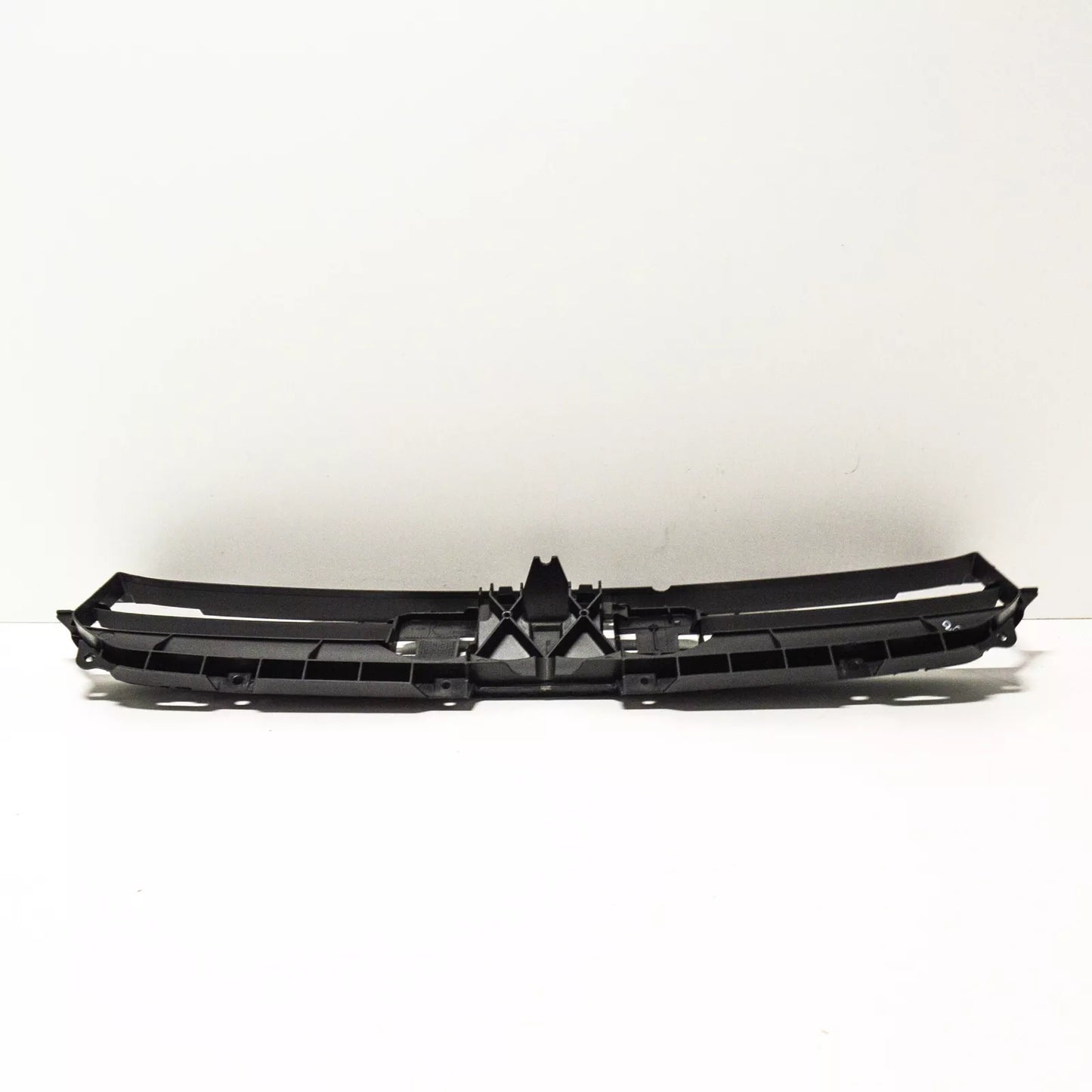 NEW AUDI A4 B8 FRONT BUMPER BACKING PLATE 8K0807233G 2014