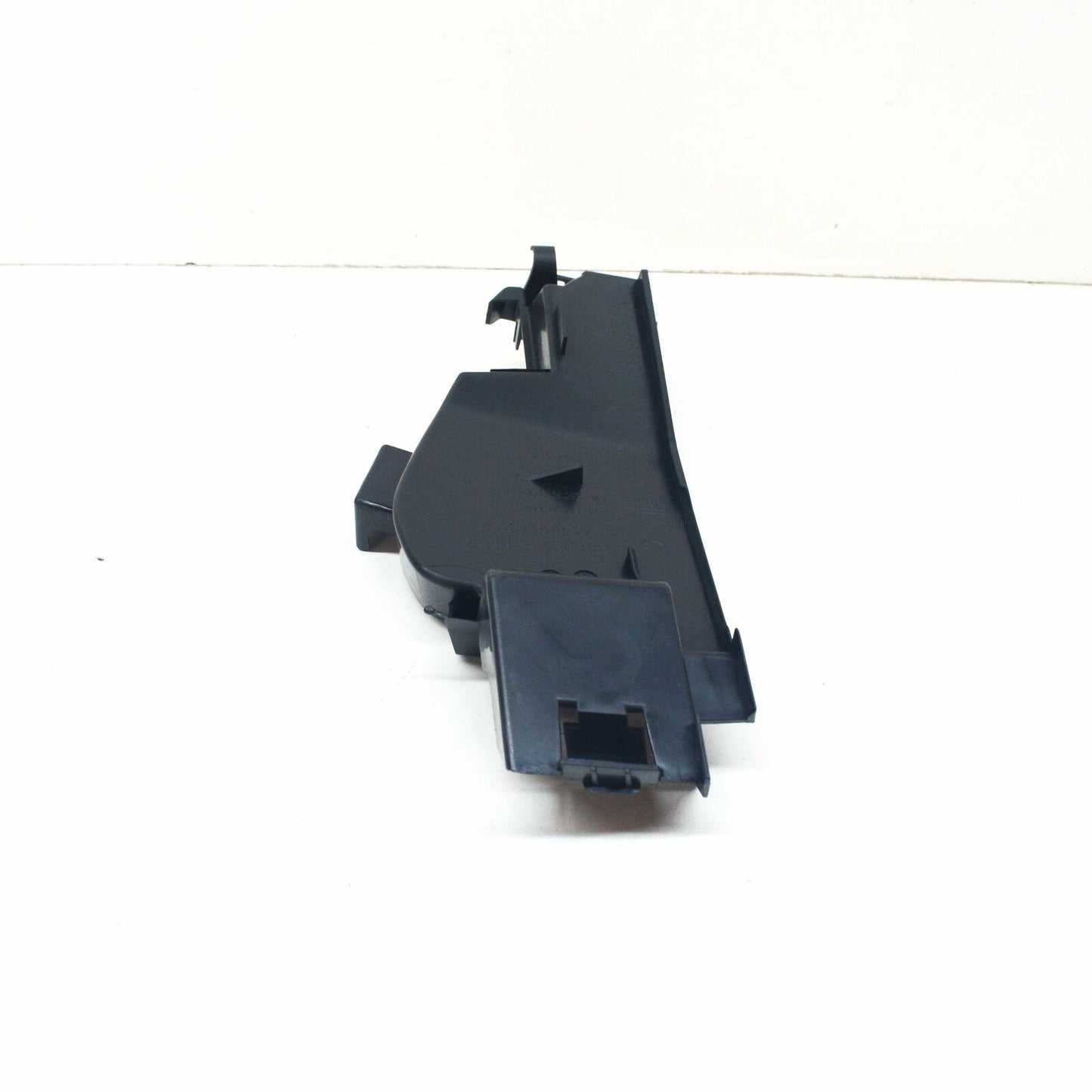 NEW MERCEDES-BENZ A W176 FRONT RIGHT AIR INLET GRILLE PLATE A1768880238 ORIGINAL