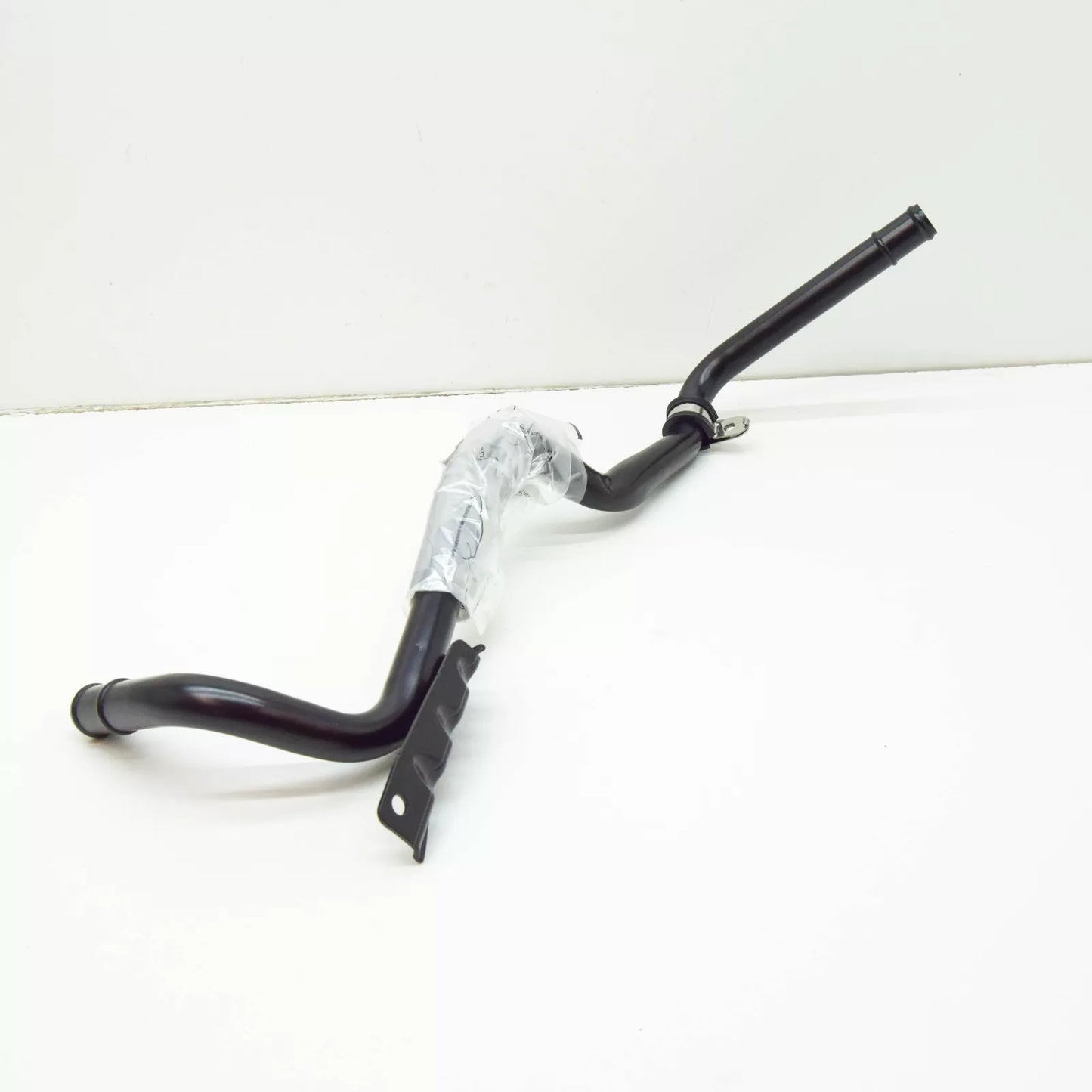 NEW AUDI A3 SPORTBACK 8P ENGINE COOLANT WATER PIPE 038121151C ORIGINAL