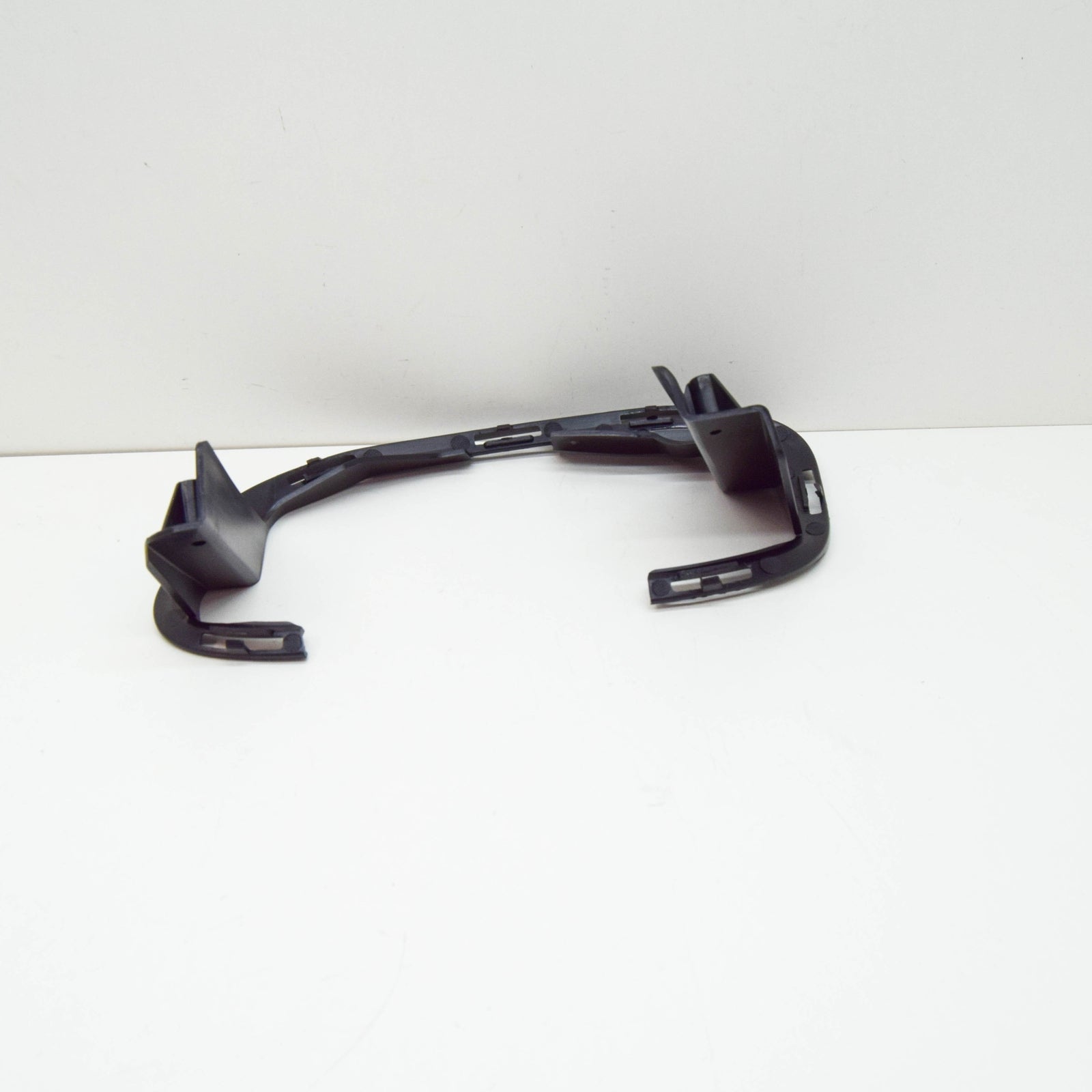 NEW MB GLE W167 REAR RIGHT EXHAUST TAIL PIPE TIP BRACKET A1678857800 ORIGINAL