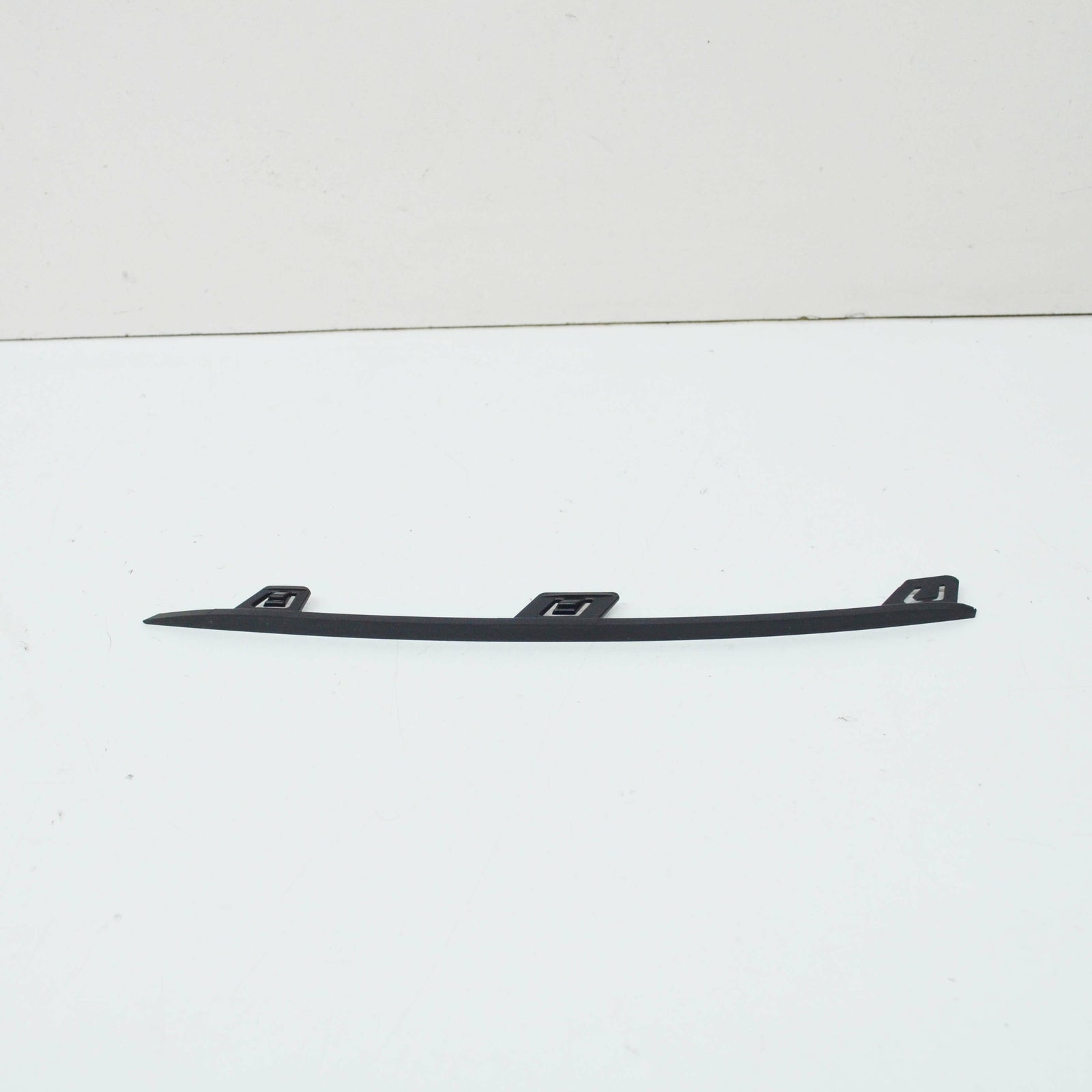 NEW AUDI A6 C8 FRONT BUMPER GRILLE LOWER INSERT MOLDING 4K08072329B9 ORIGINAL