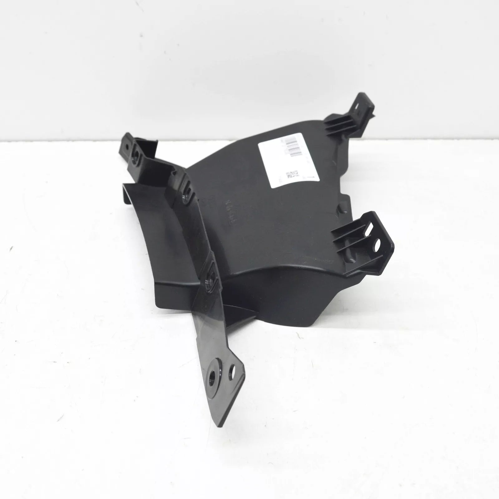 NEW AUDI RS5 8W6 FRONT BUMPER LEFT AIR GUIDE 8W6121763E