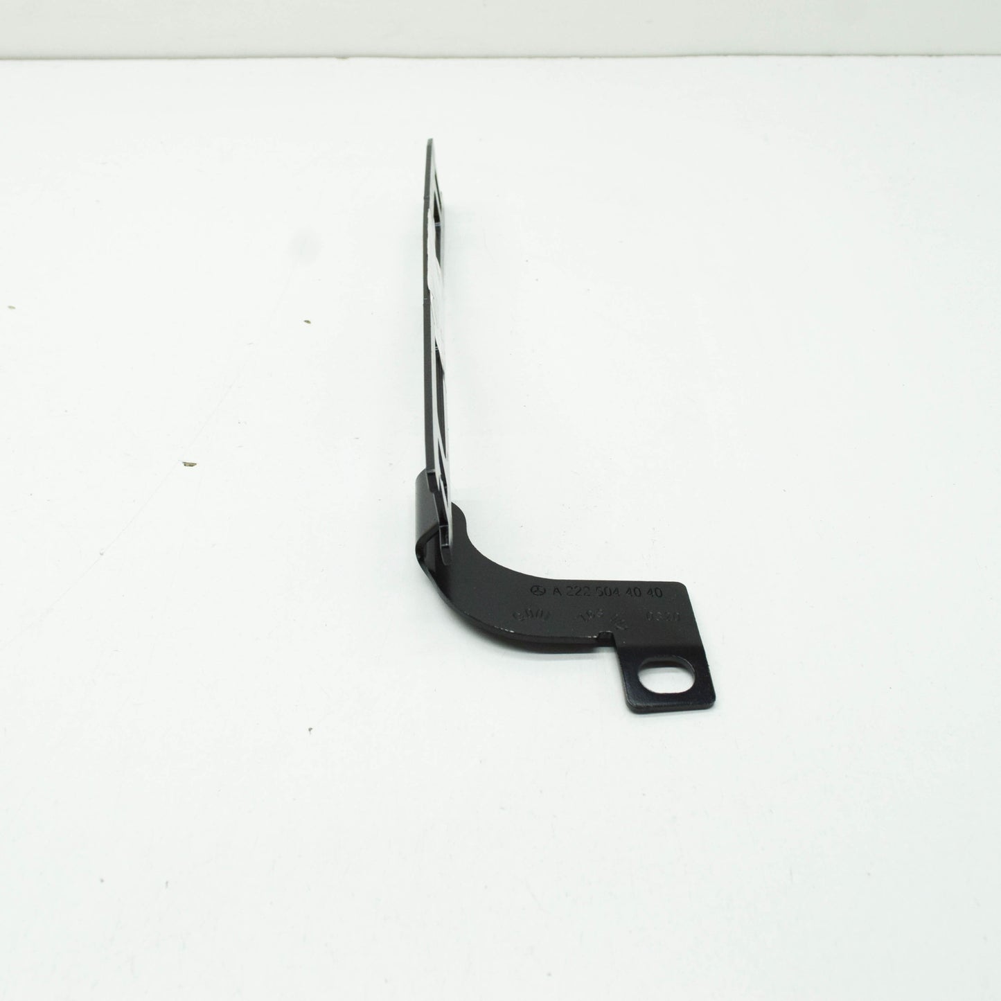 NEW MERCEDES-BENZ S W222 RIGHT RADIATOR BRACKET A2225044040 ORIGINAL