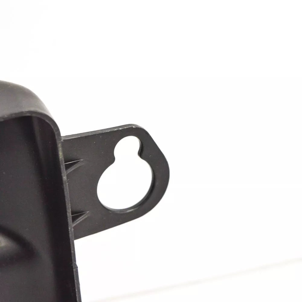 NEW AUDI A3 8V FRONT LEFT AIR GUIDE 8V0121673