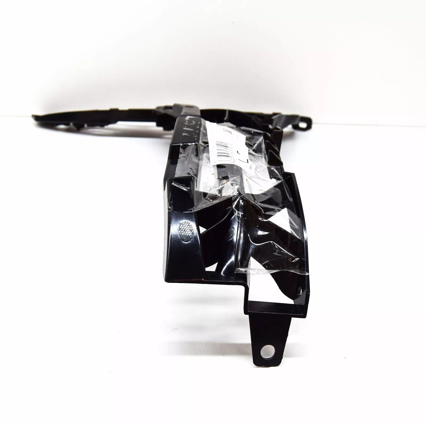 NEW MERCEDES BENZ C CLASS W205 REAR RIGHT BUMPER BRACKET A2058800630 2017