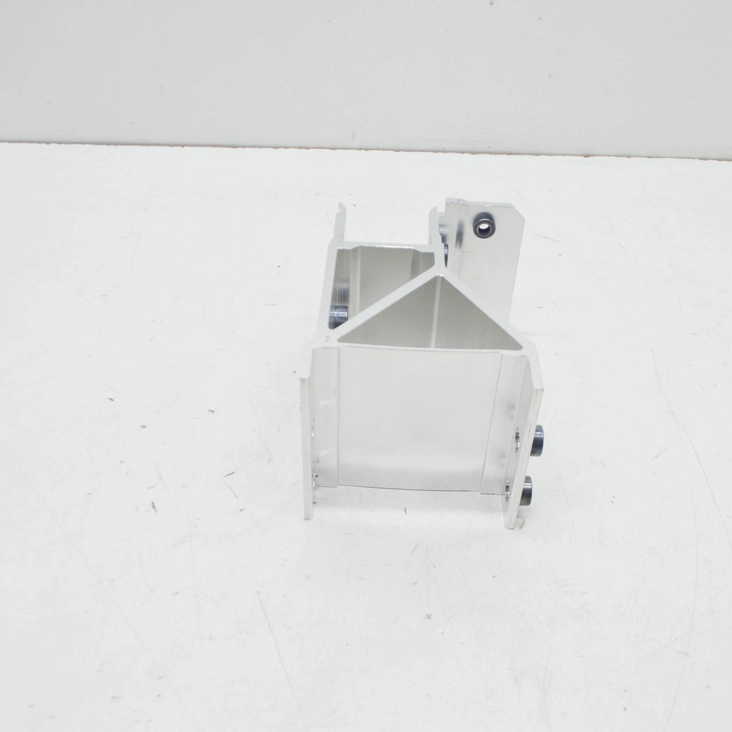 NEW BMW 7 G12 FRONT BUMPER RIGHT ADAPTER 51647357218 ORIGINAL