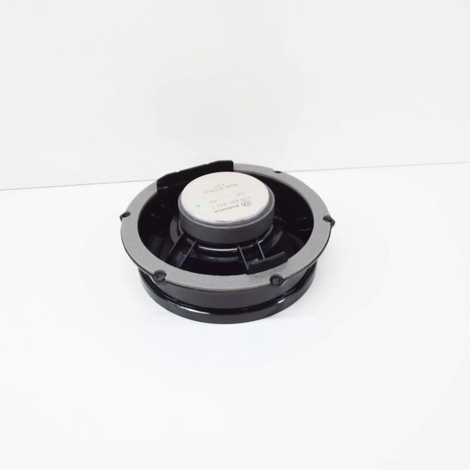 NEW VW TOURAN 1T FRONT DOOR BASS LOUDSPEAKER 1T0035411T