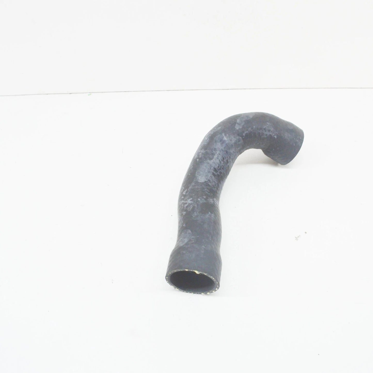 NEW BMW 3 E36 2.0I 110KW LEFT SIDE COOLING WATER HOSE 11531720720 ORIGINAL