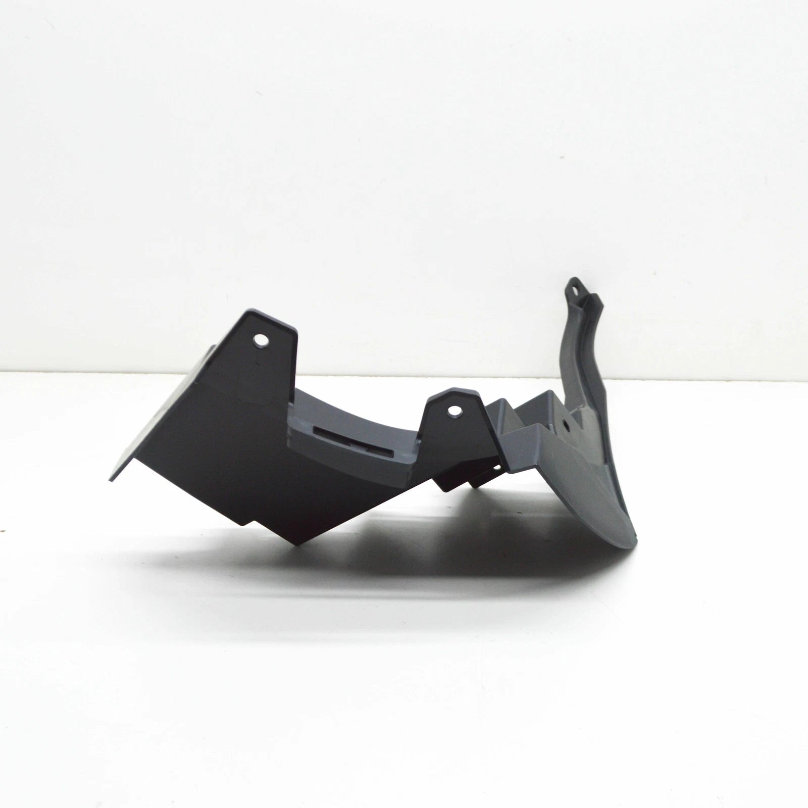 NEW MERCEDES-BENZ GLE W166 FRONT BUMPER RIGHT COVER A1668852624