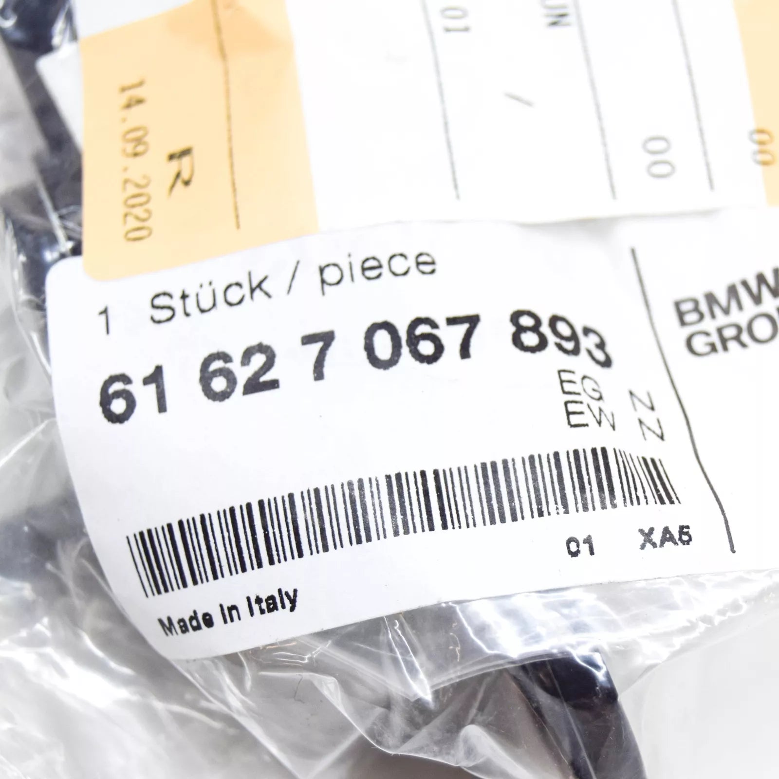 NEW BMW 5 TOURING E39 REAR WIPER BLADE BEARING AXLE 61627067893 ORIGINAL