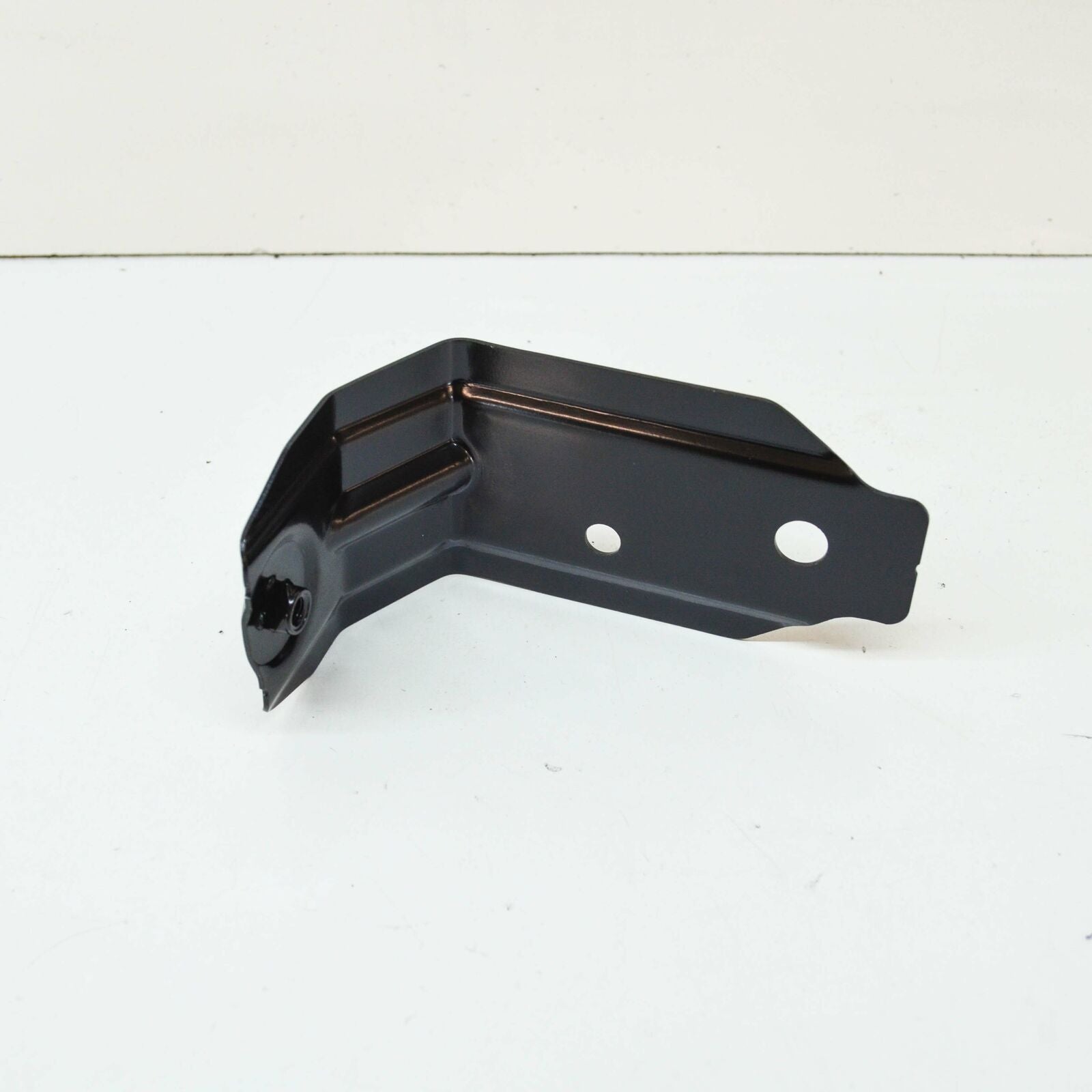 NEW VOLKSWAGEN ATLAS CA1 REAR RIGHT FENDER BRACKET 3CN809472 ORIGINAL
