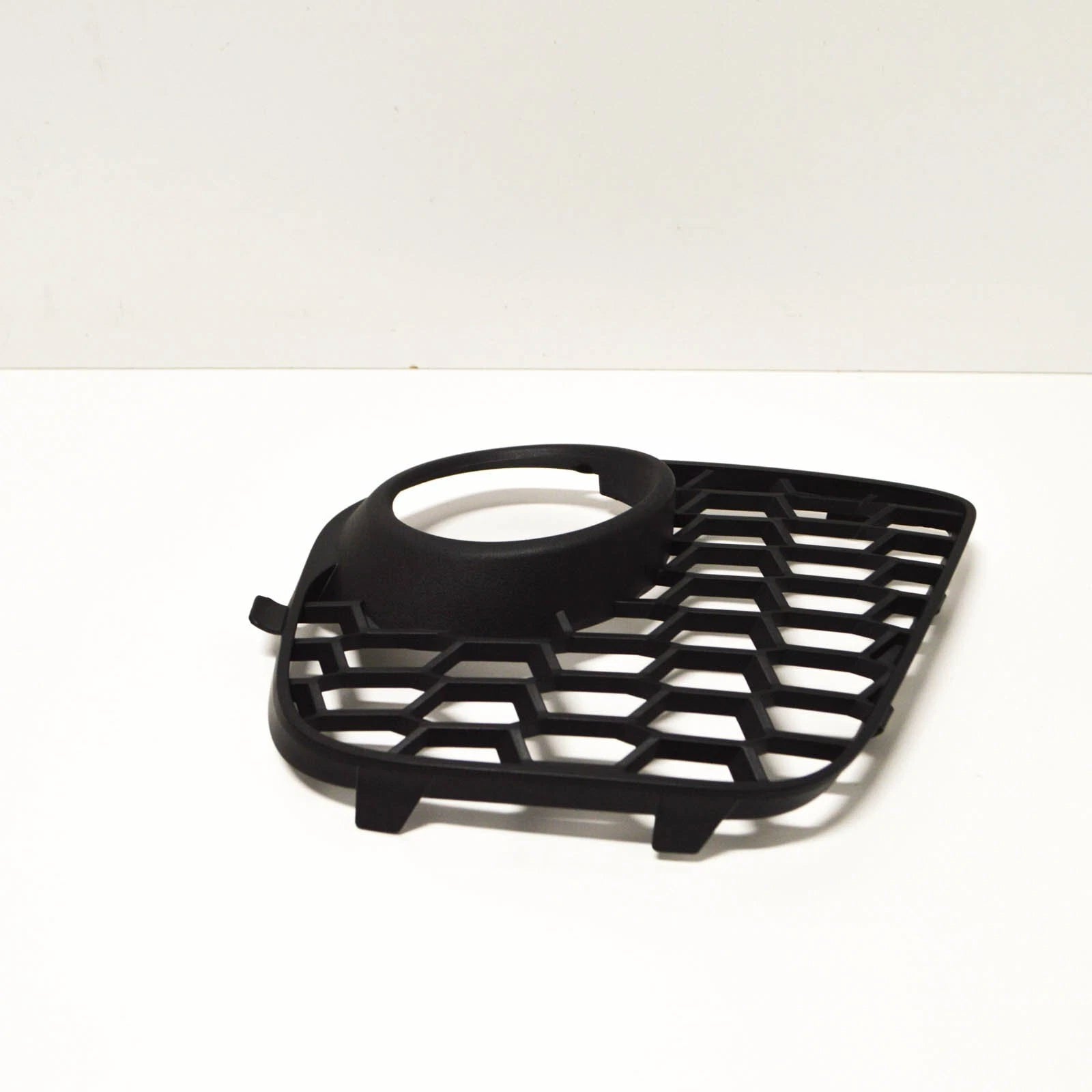 NEW BMW X5 E70 FRONT OPEN FOG LIGHT GRILLE RIGHT 8047344 51118047344 ORIGINAL