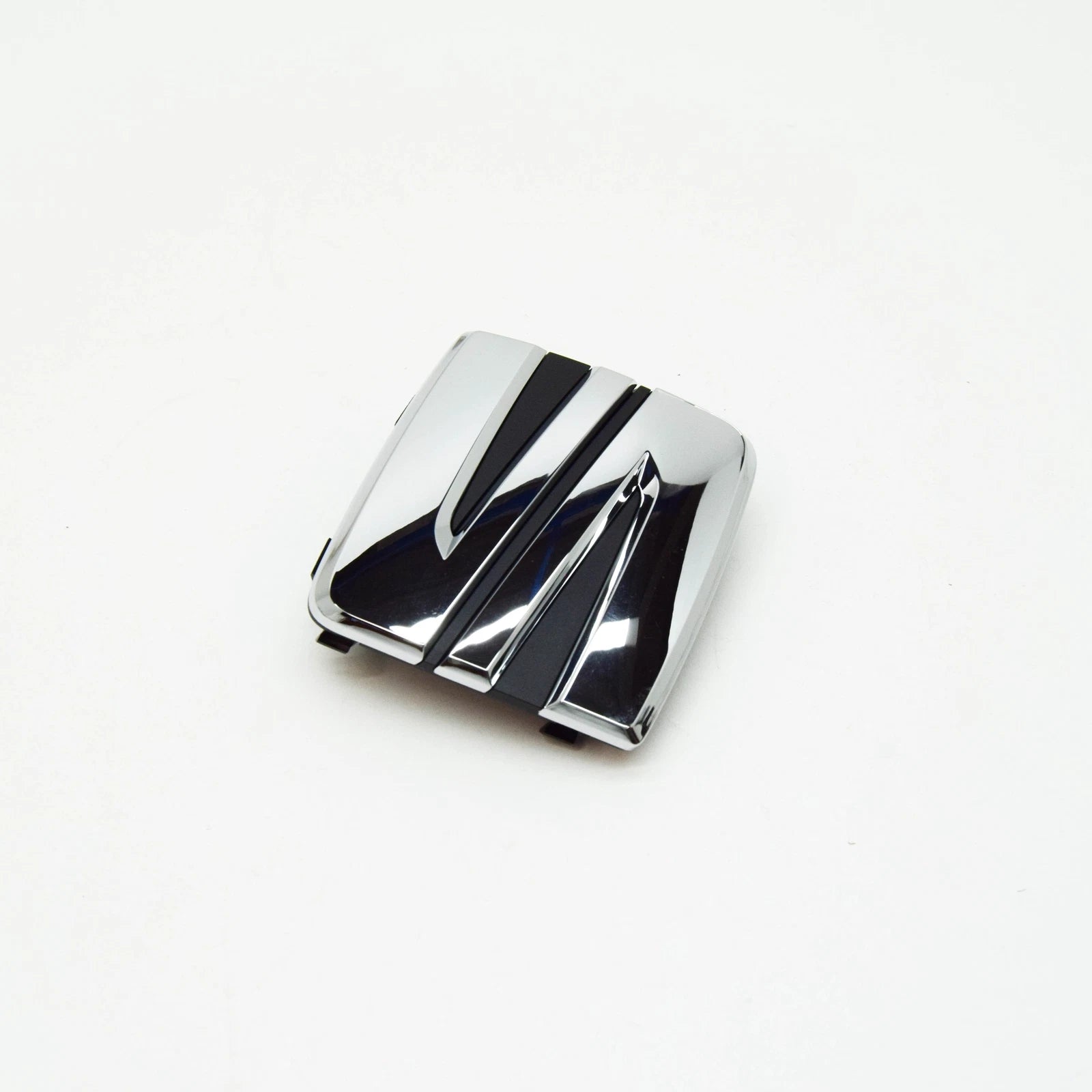 NEW SEAT IBIZA ST 6J FRONT BUMPER RADIATOR GRILLE EMBLEM 6J98536792ZZ ORIGINAL