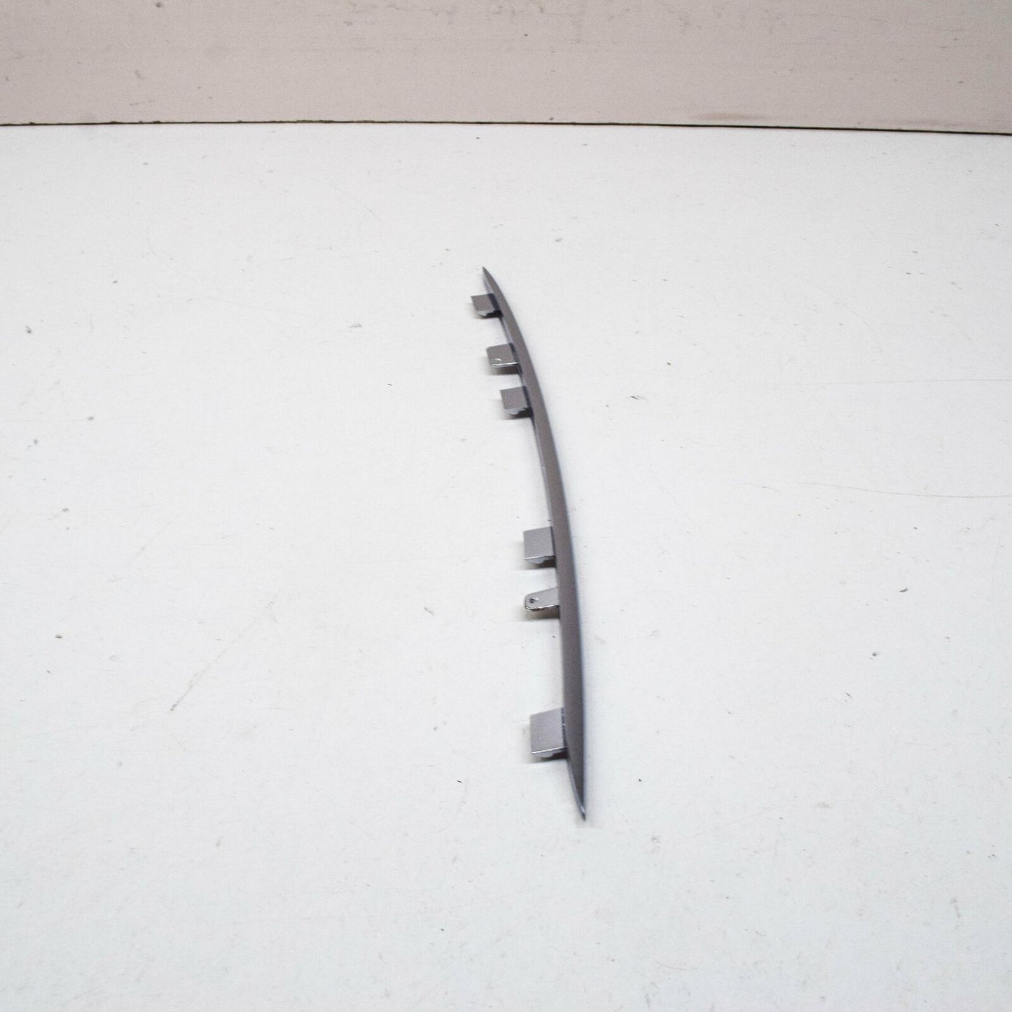 NEW MB GLC C253 FRONT BUMPER LEFT UPPER DECORATIVE STRIP A2538857701 ORIGINAL