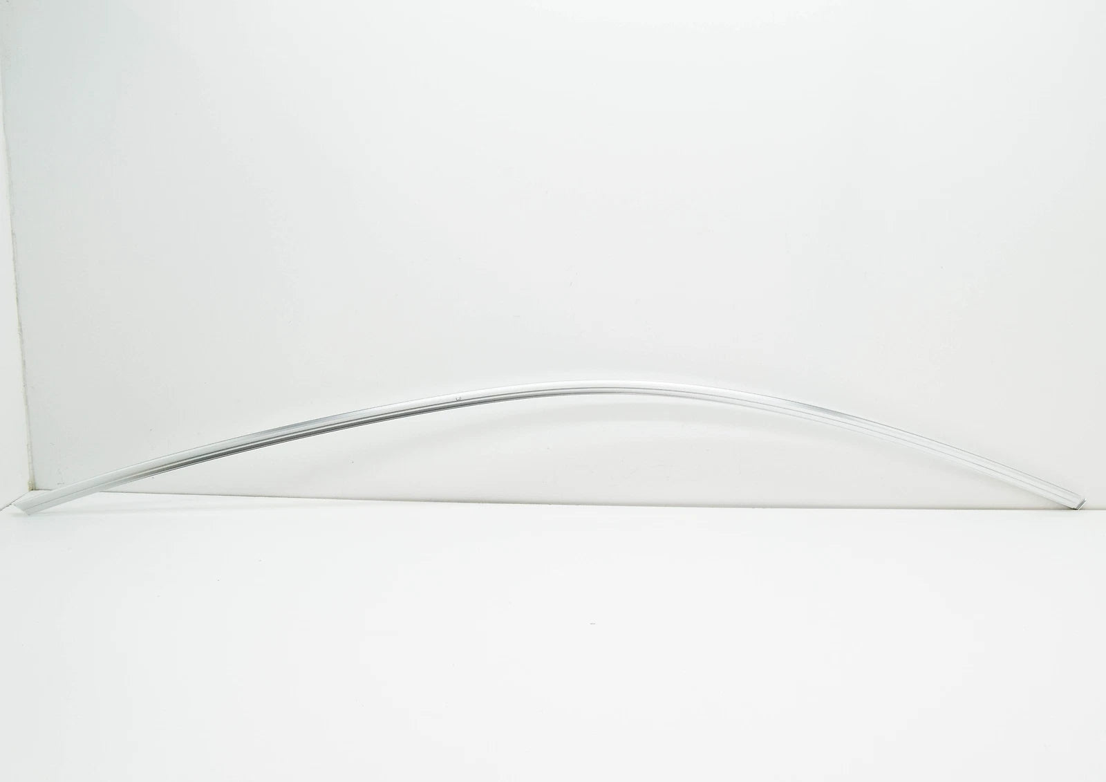 NEW BMW X4 F26 FRONT RIGHT DOOR WINDOW FRAME COVER 51317335624 ORIGINAL