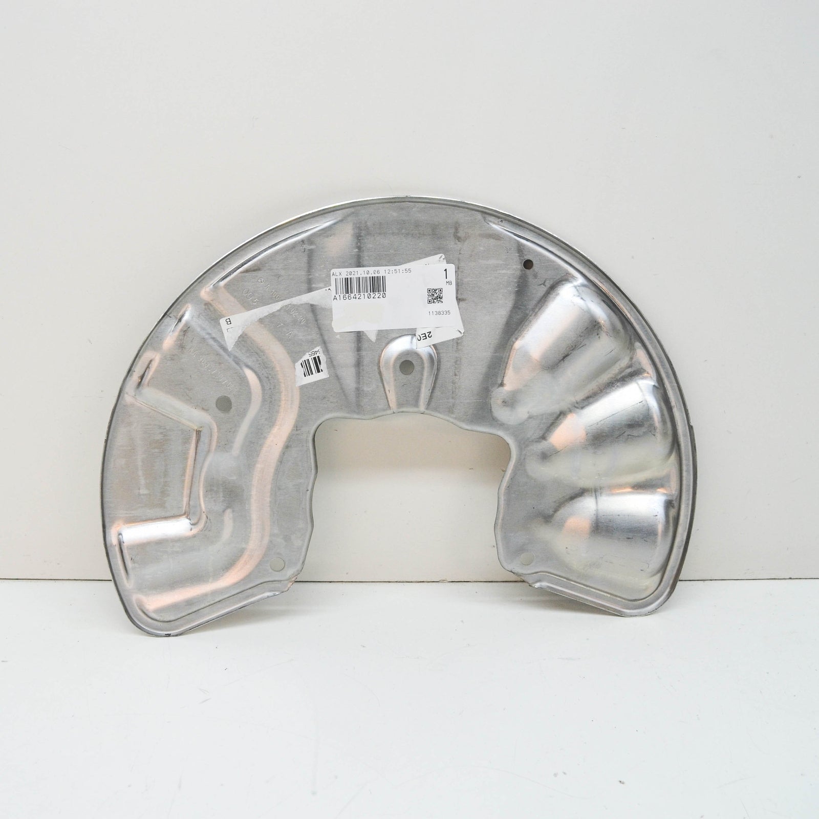 NEW MERCEDES-BENZ GLE W166 FRONT RIGHT PROTECTION PLATE A1664210220 ORIGINAL