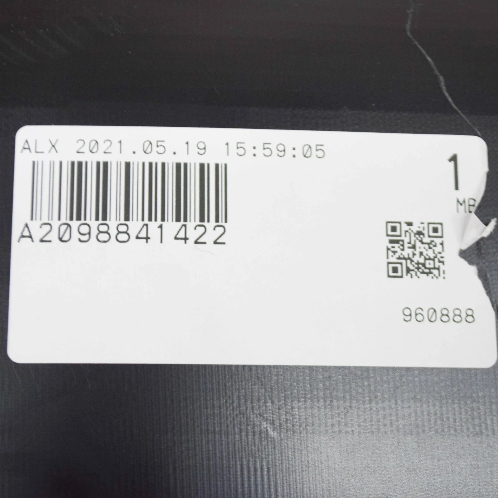 NEW MERCEDES-BENZ CLK C209 FRONT RIGHT FENDER BOTTOM COVER A2098841422