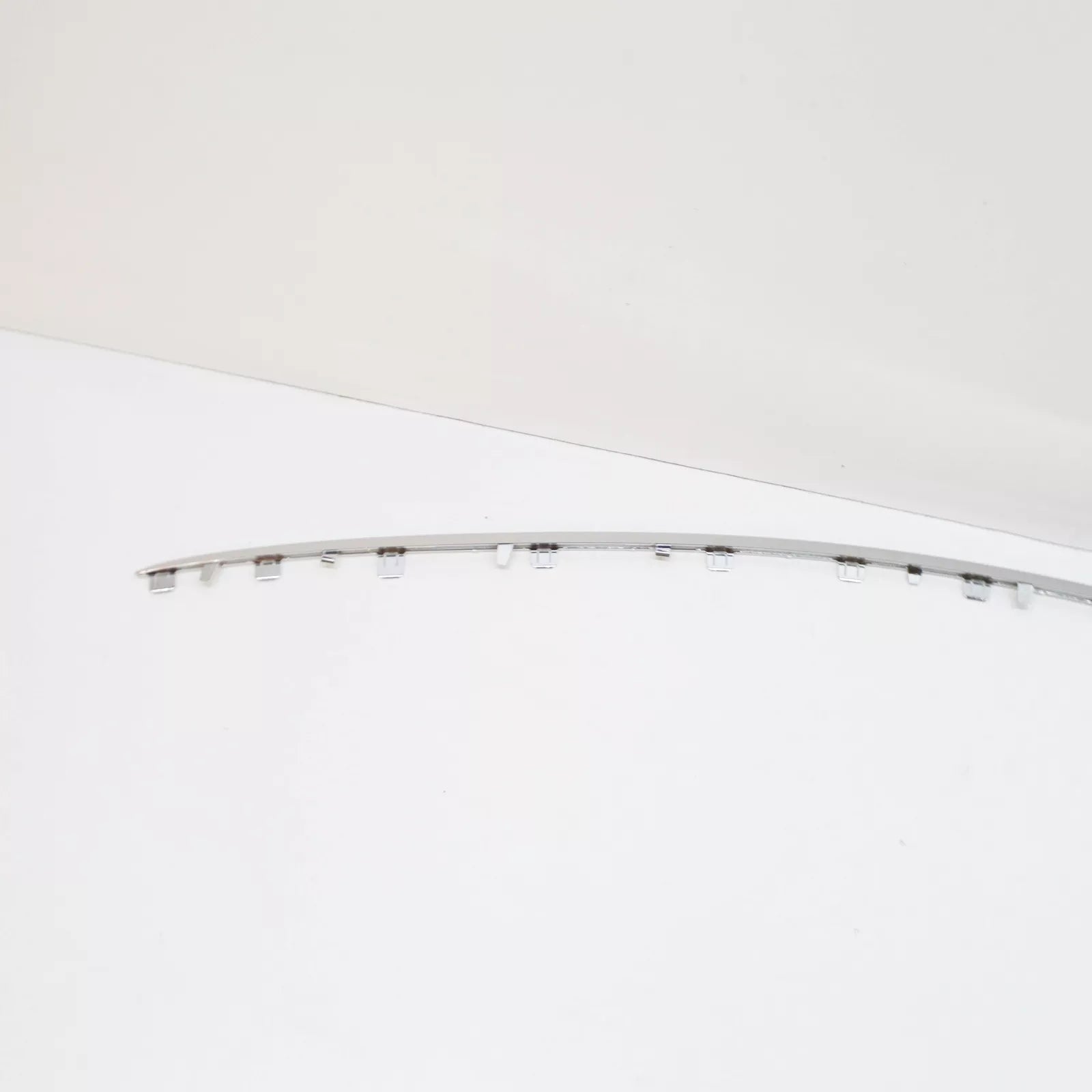 NEW MB CLS C257 FRONT BUMPER LOWER CENTER TRIM MOLDING A2578859803 ORIGINAL