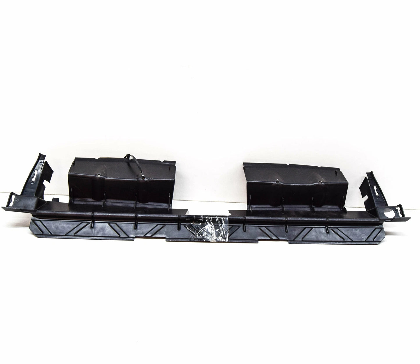 NEW AUDI Q7 4M UPPER AIR GUIDE 4M0121285D ORIGINAL