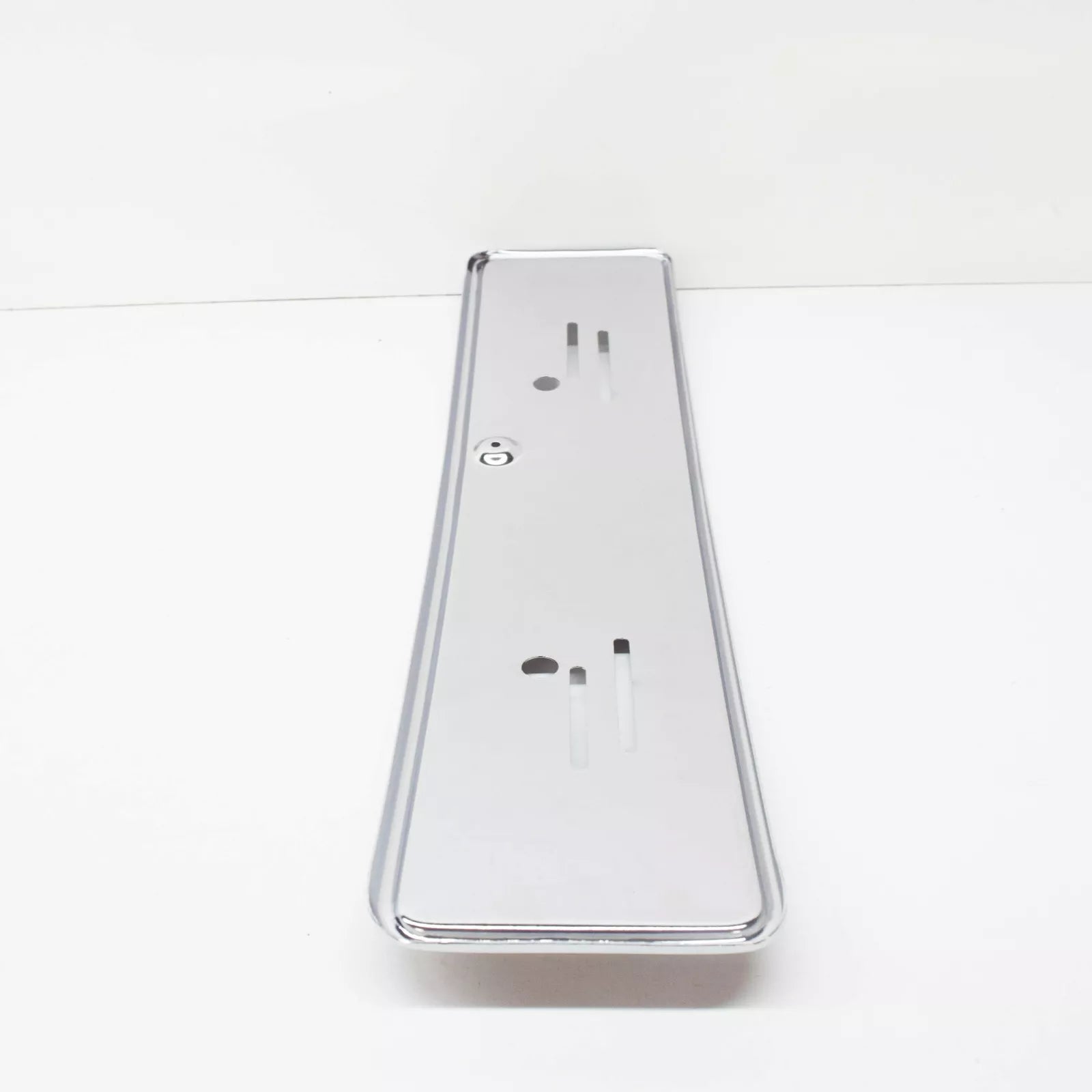 NEW MERCEDES BENZ SL R107 FRONT BUMPER LICENSE PLATE BRACKET A1238170378