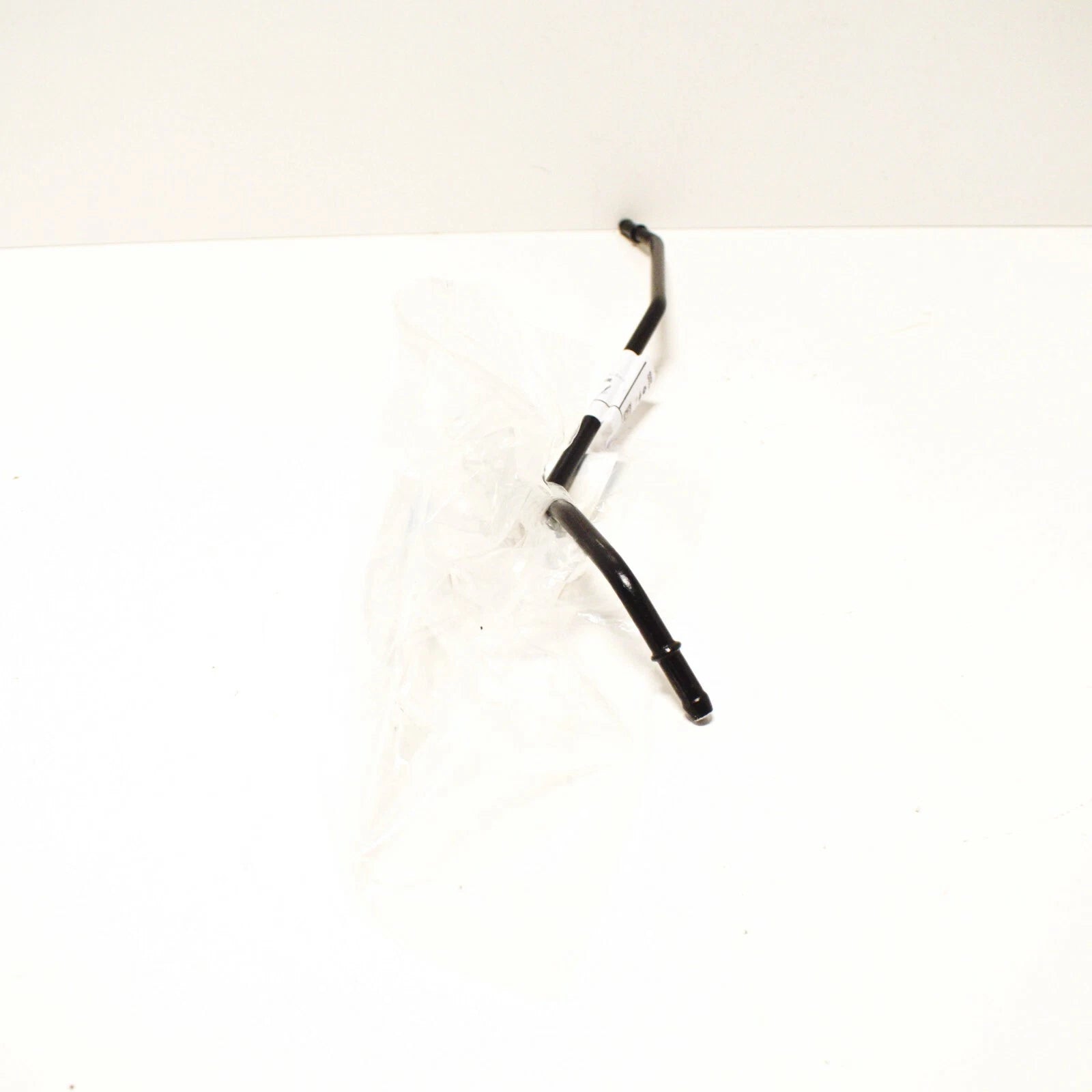 NEW BMW 3 E36 FUEL FEED LINE PIPE 16121182864 316 I 16121182864 ORIGINAL