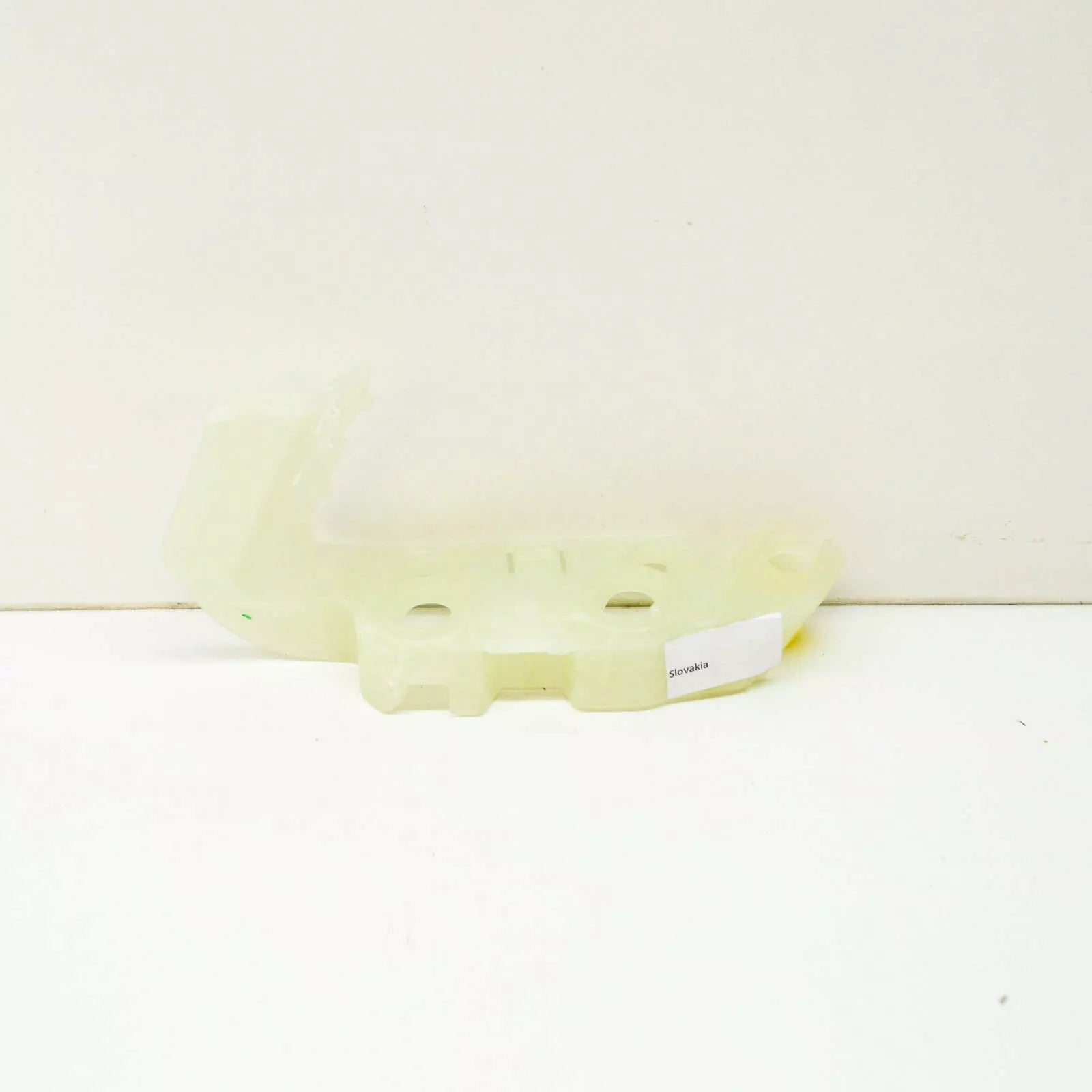 NEW AUDI A5 8W6 FRONT RIGHT BUMPER BRACKET GUIDE 8W6807284A ORIGINAL