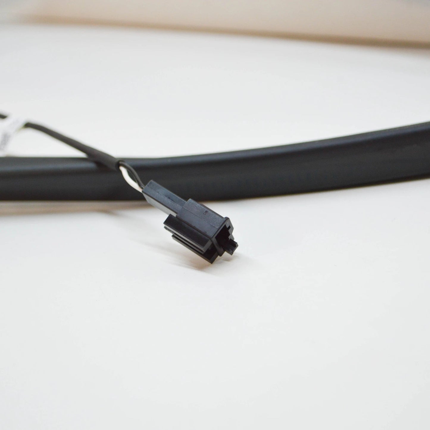 NEW VW SHARAN 7N LEFT SLIDING DOOR SEAL WITH SENSOR 7N0839717AD ORIGINAL