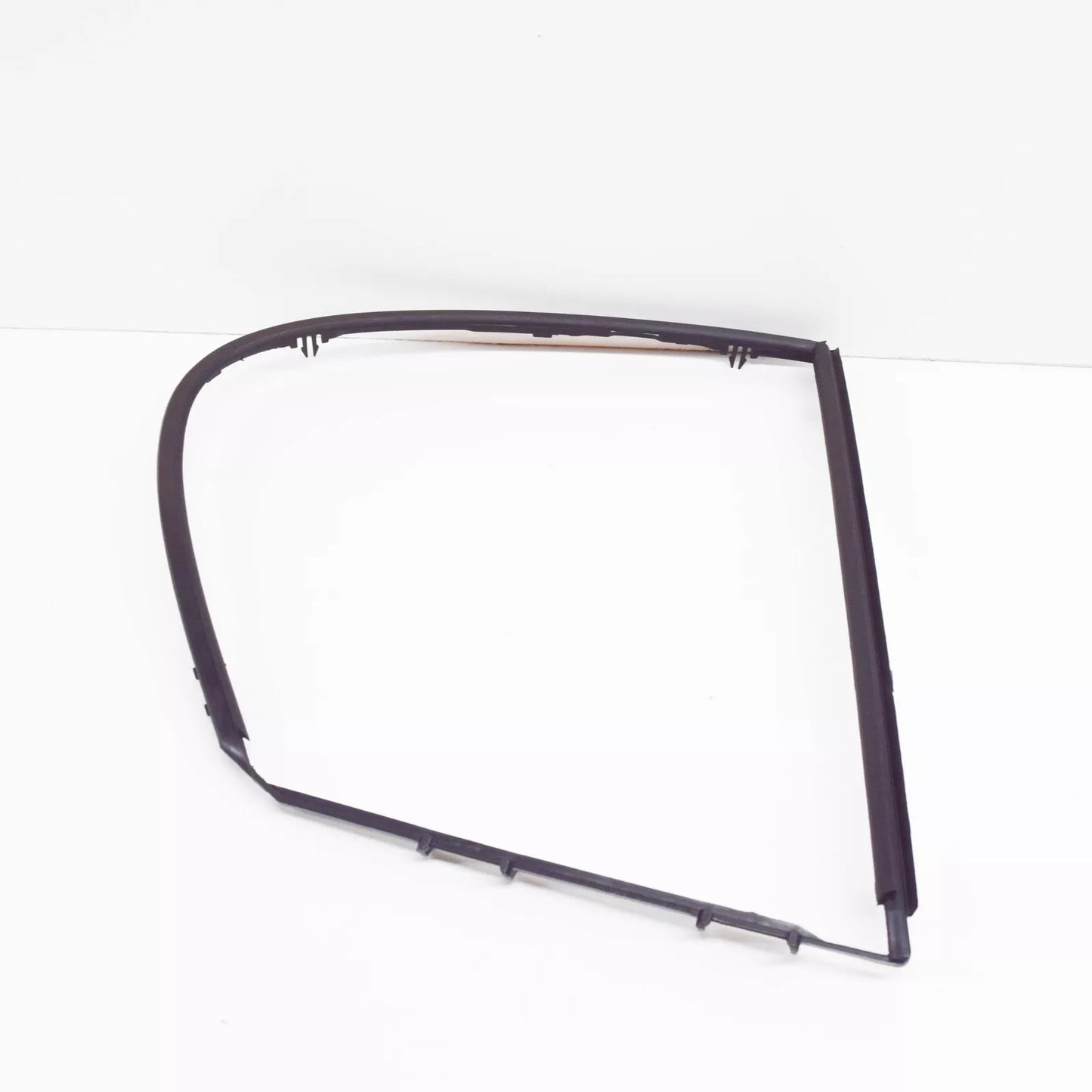 NEW BMW 1 E87 SEAL REAR RIGHT SIDE WINDOW 51357119456 ORIGINAL