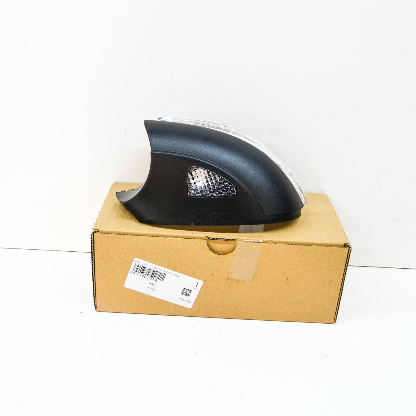 NEW VW GOLF VL 5K1 LEFT SIDE MIRROR TURN SIGNAL INDICATOR 5K0949101A ORIGINAL