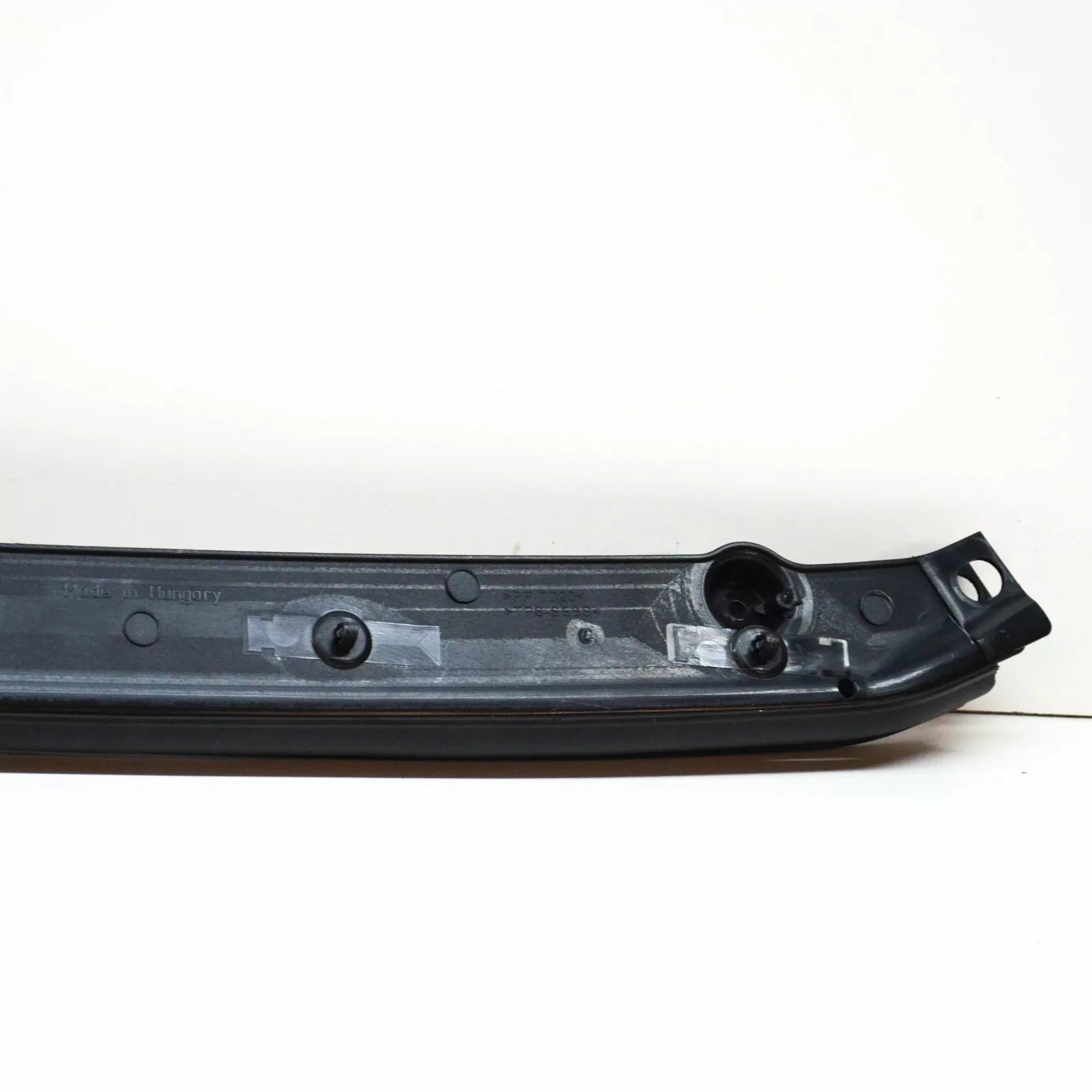 NEW AUDI A6 S6 C8 FRONT BUMPER CENTER RUBBER SEAL 4K0823125 ORIGINAL