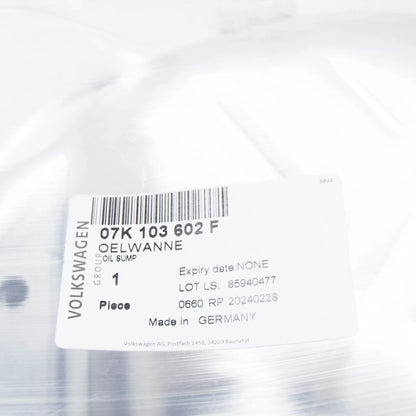 NEW AUDI RS3 SPORTBACK 8V LOWER ENGINE OIL PAN 07K103602F ORIGINAL