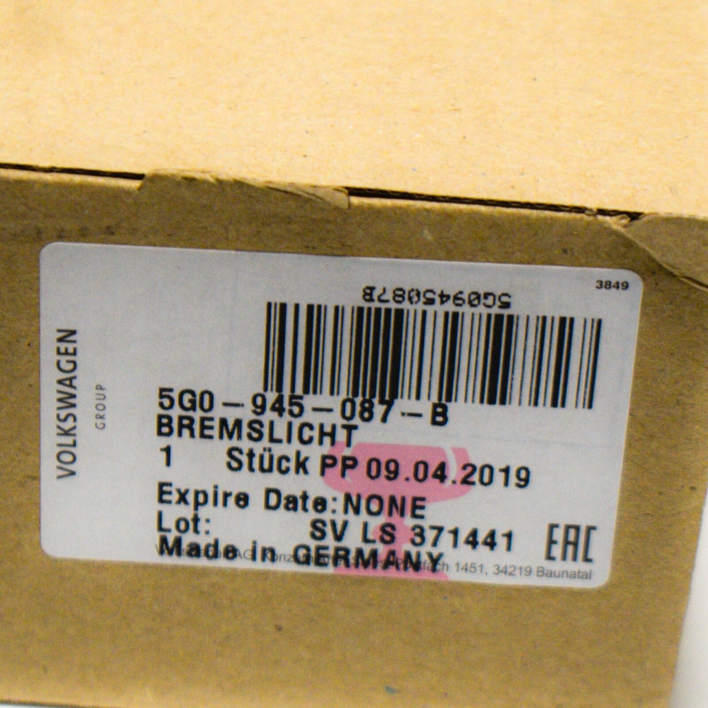 NEW VOLKSWAGEN GOLF MK6 ADDITIONAL BRAKE LIGHT 5G0945087B ORIGINAL