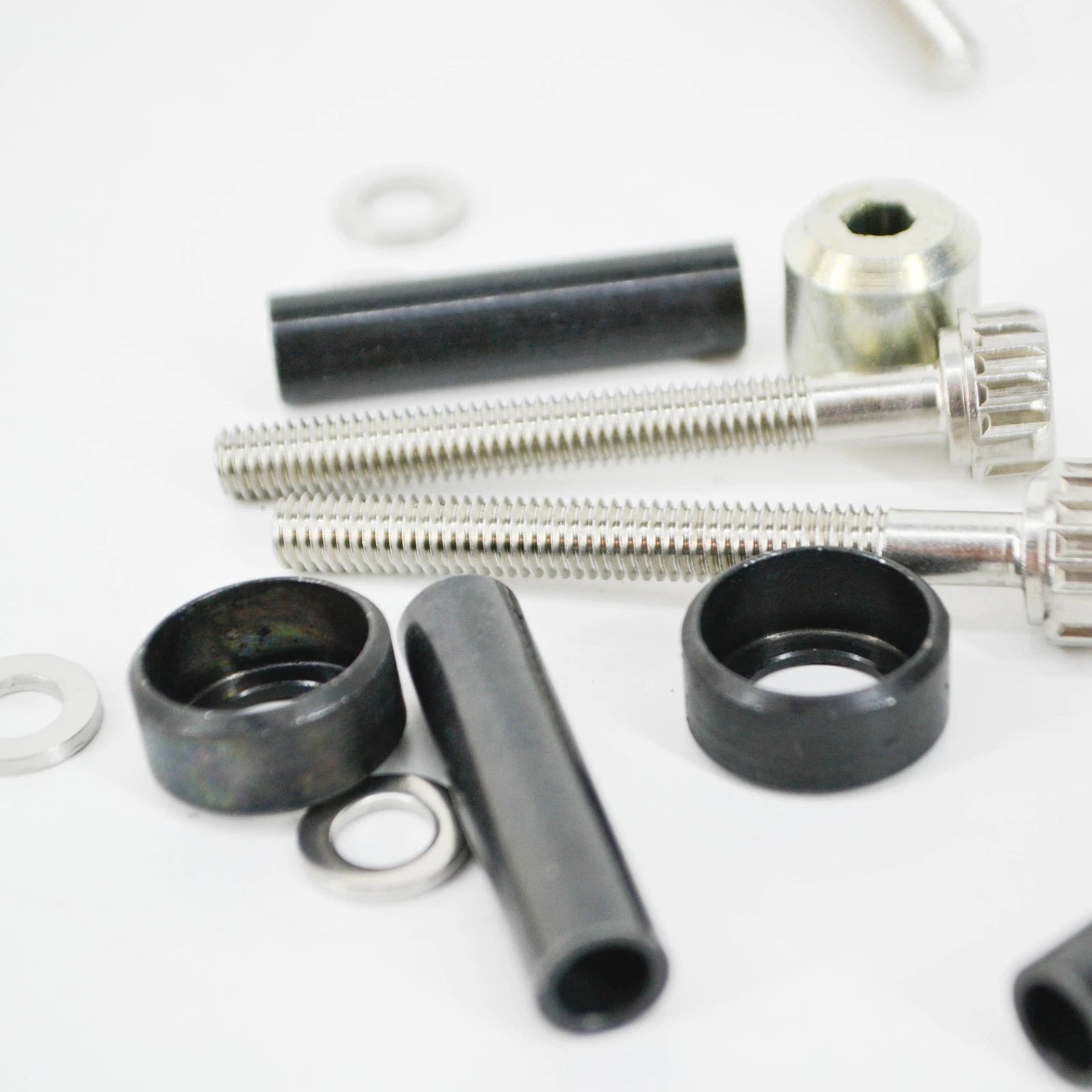 NEW VW TIGUAN 5N MK1 ROOF BASE SUPPORT BOLT TAMPER PROOF SET 3C9860030