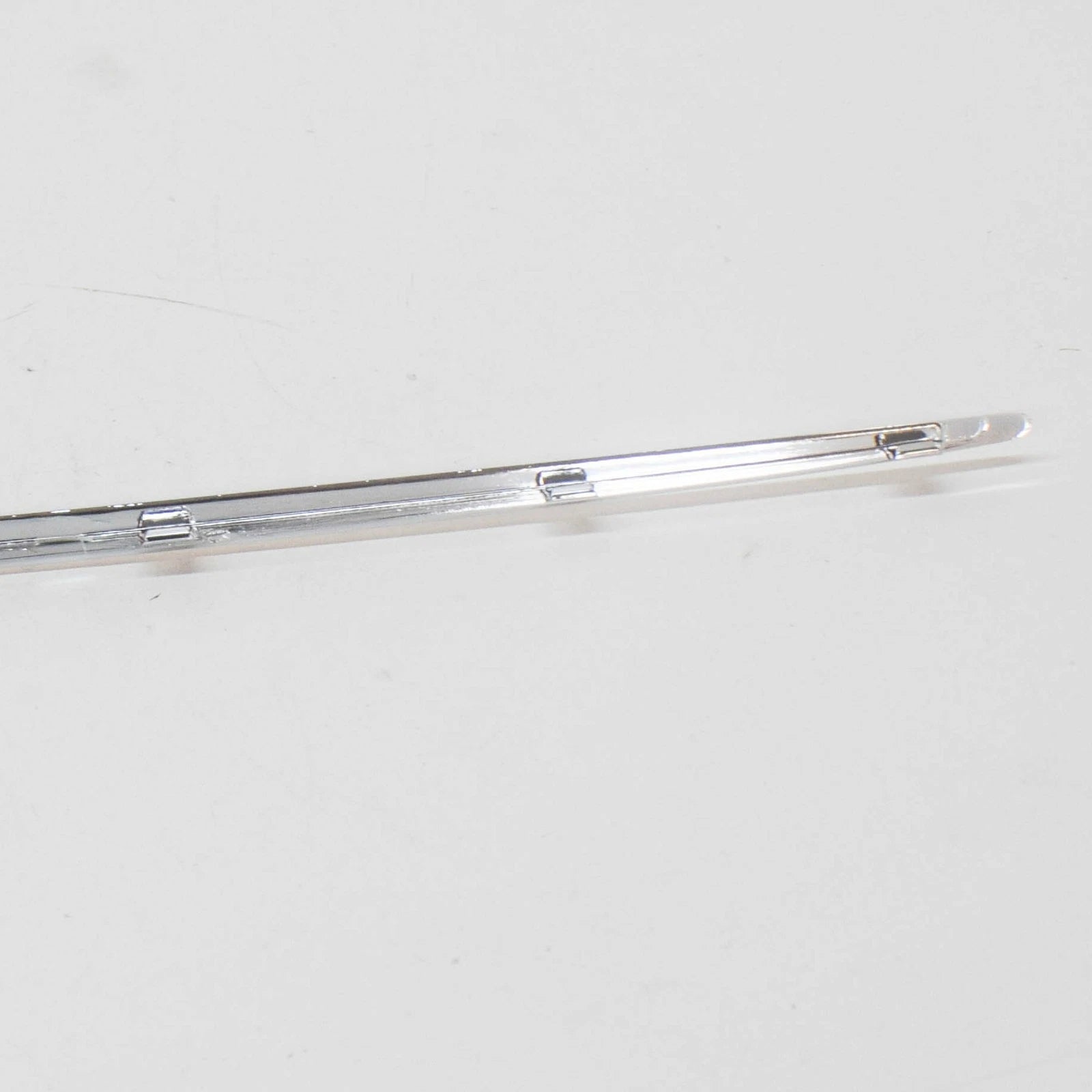 NEW MB CLK C209 REAR BUMPER RIGHT TRIM CHROME A2098850621 2007 ORIGINAL