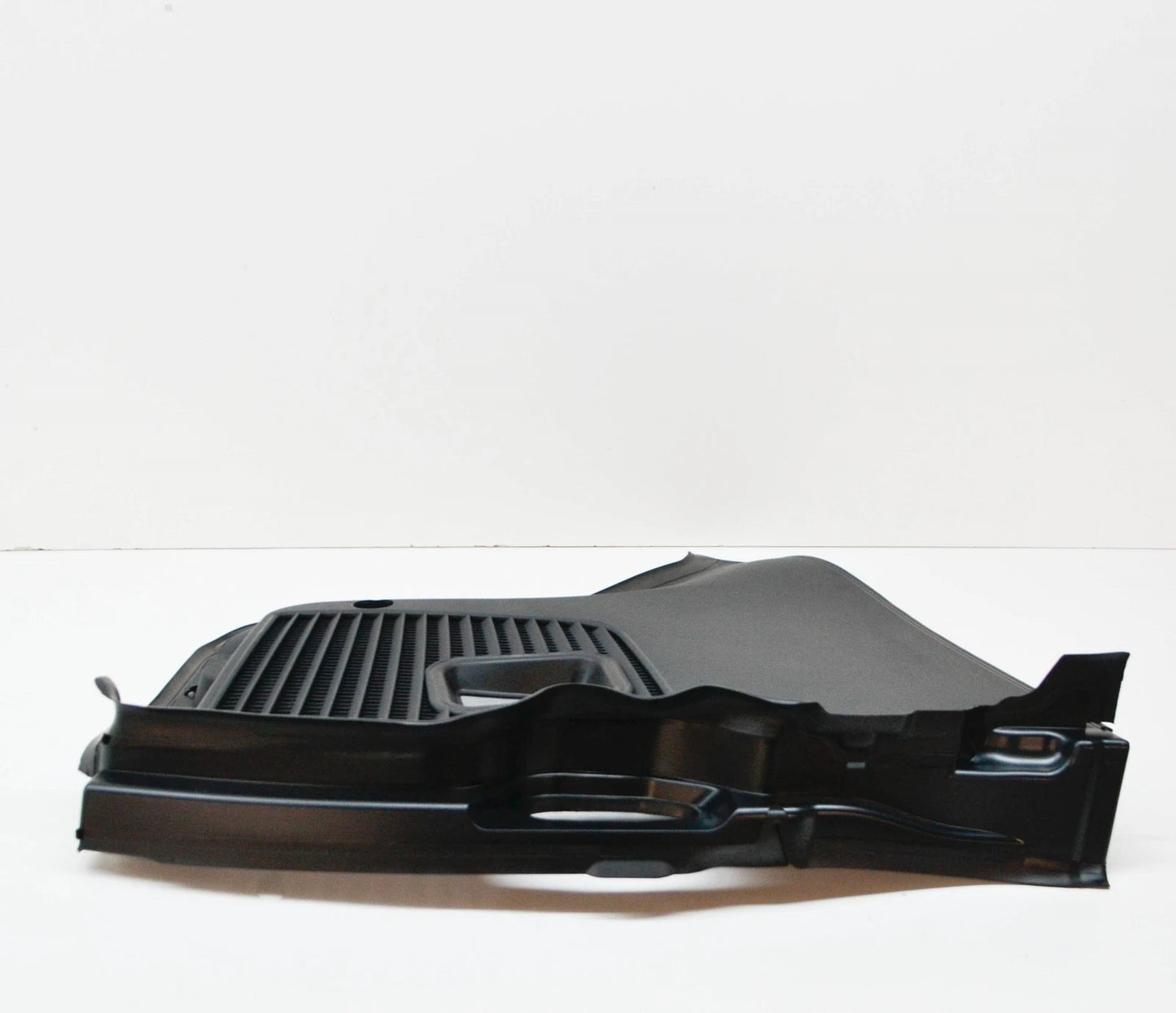 NEW MERCEDES-BENZ GLC X253 FRONT WIPER COWL WATER DEFLECTOR A2538305100