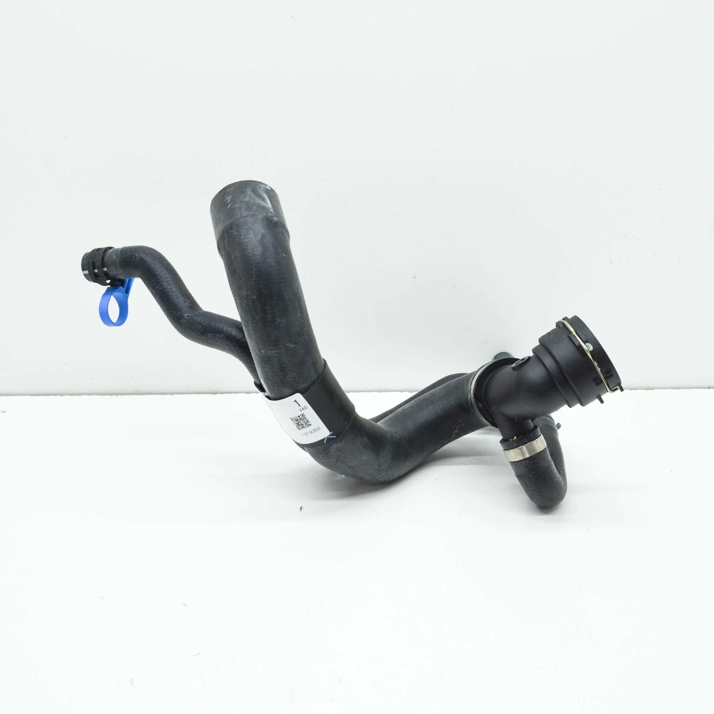 NEW AUDI A4 AVANT B9 ENGINE WATER COOLING HOSE W COUPLING 8W0122055CM