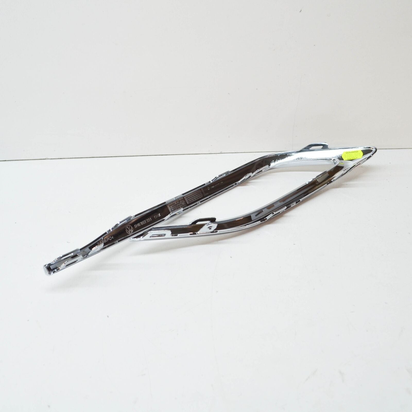 NEW VW GOLF MK8 CD REAR BUMPER LEFT DECORATIVE TRIM CHROME 5H68533312ZZ ORIGINAL