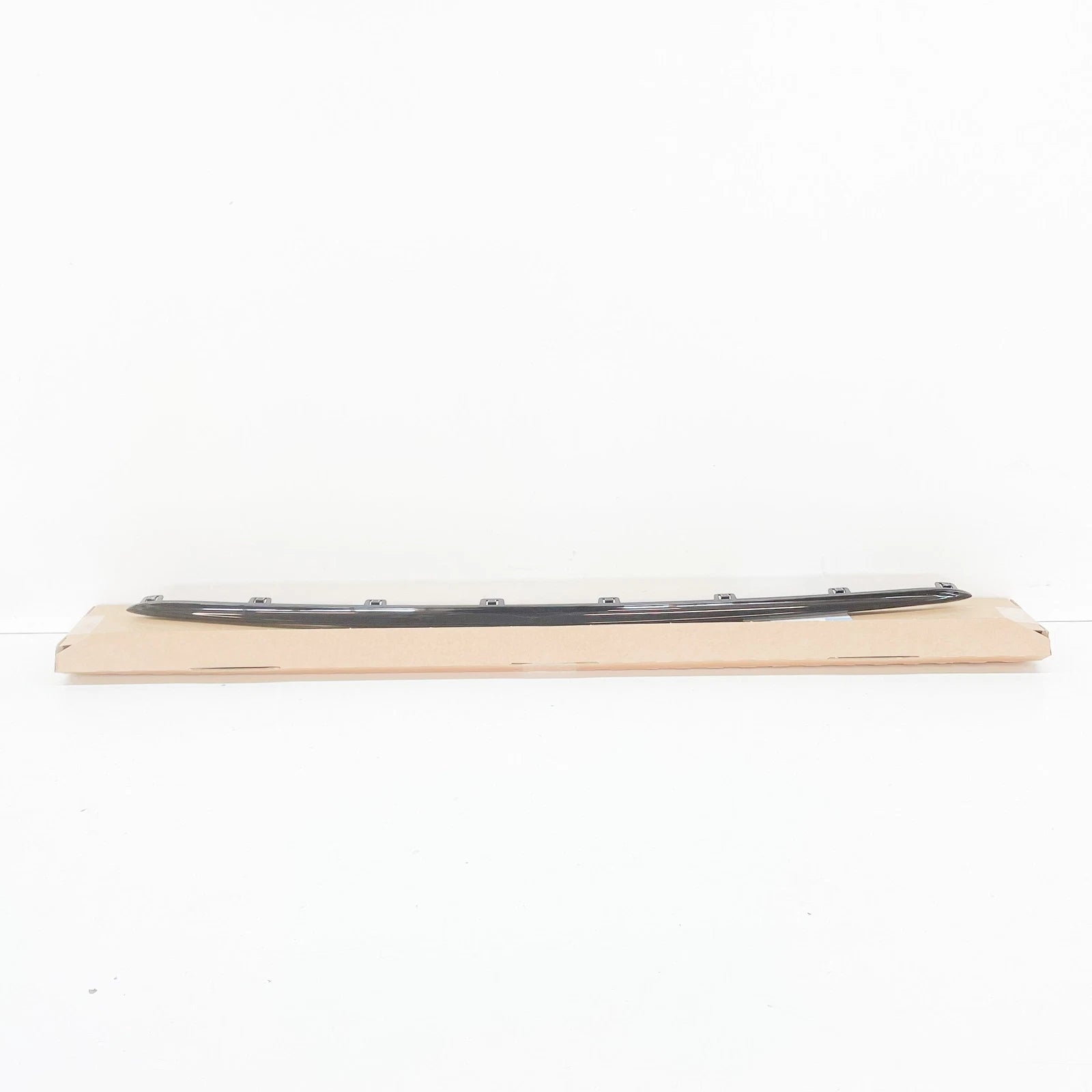 NEW BMW 2 F22 REAR BUMPER STRIP TRIM 51127314357 7314357 2015 ORIGINAL