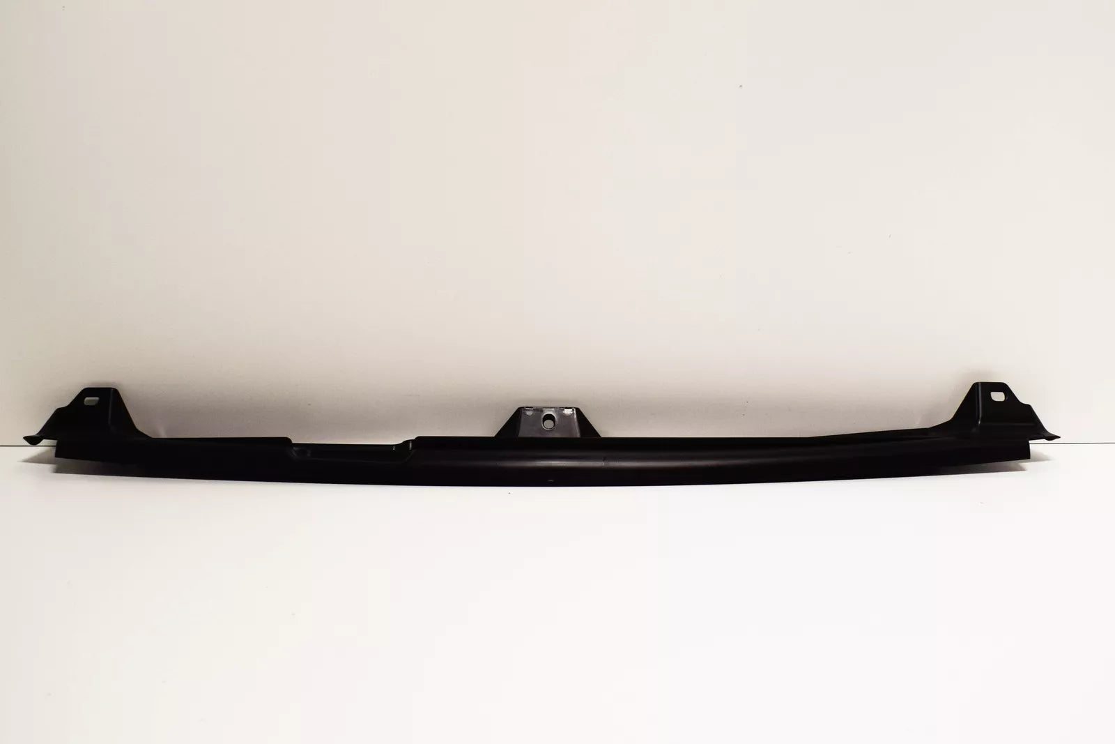 NEW MB GLC X253 FRONT GRILLE AIR GUIDE UPPER SUPPORT A2538801401 ORIGINAL