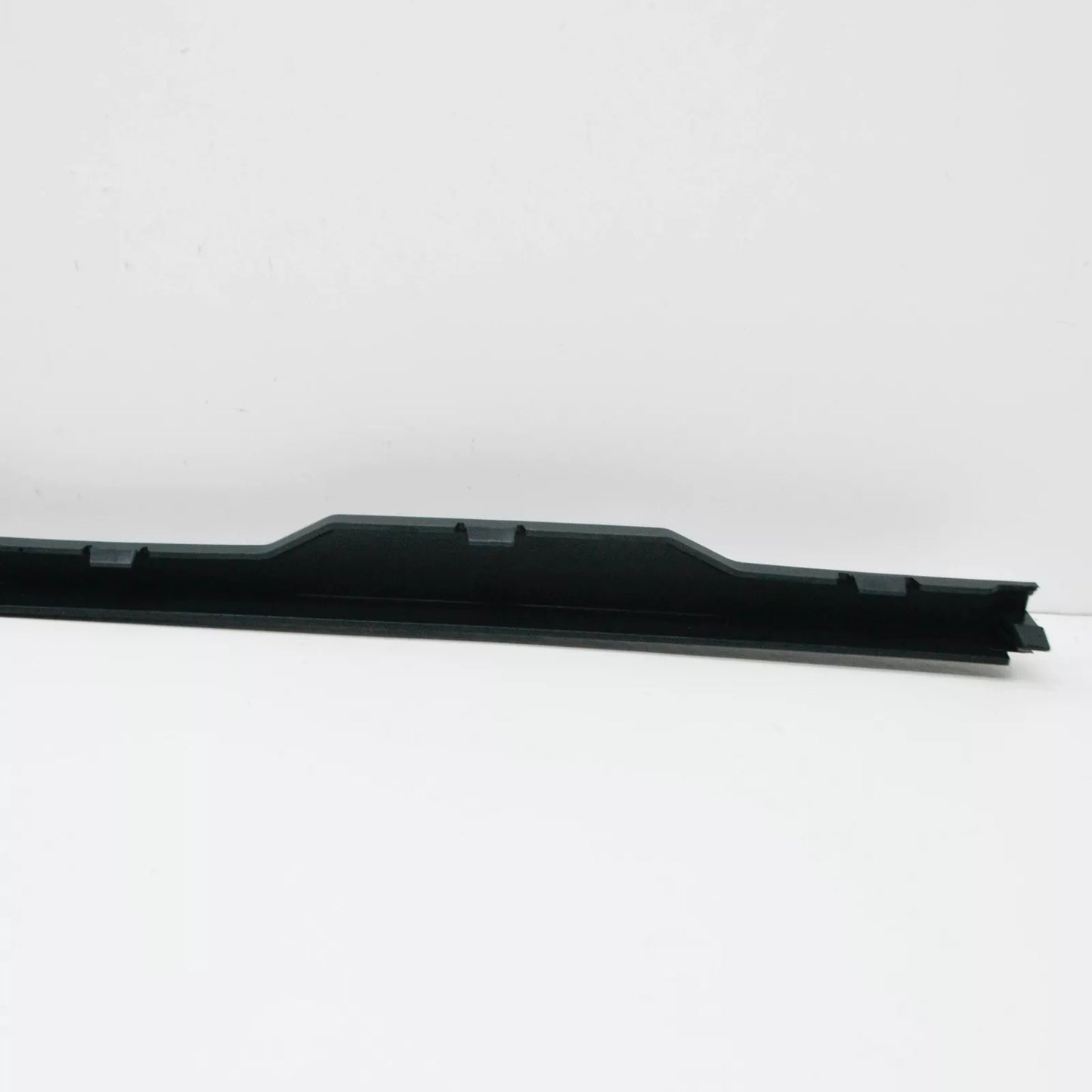 NEW VW AMAROK 2H FRONT CENTER BUMPER SPOILER 2HH8059029B9
