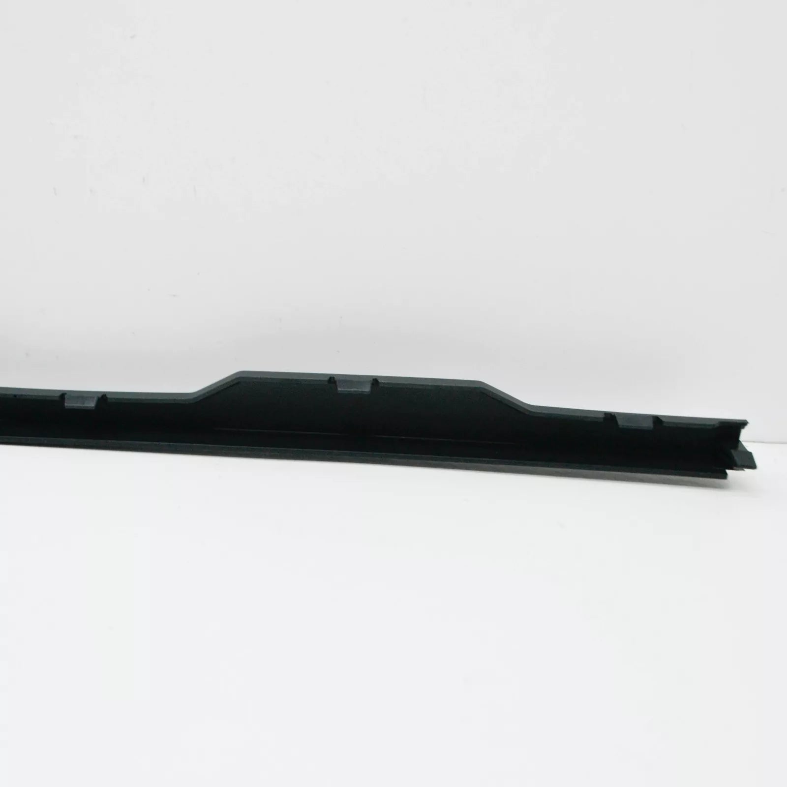 NEW VW AMAROK 2H FRONT CENTER BUMPER SPOILER 2HH8059029B9