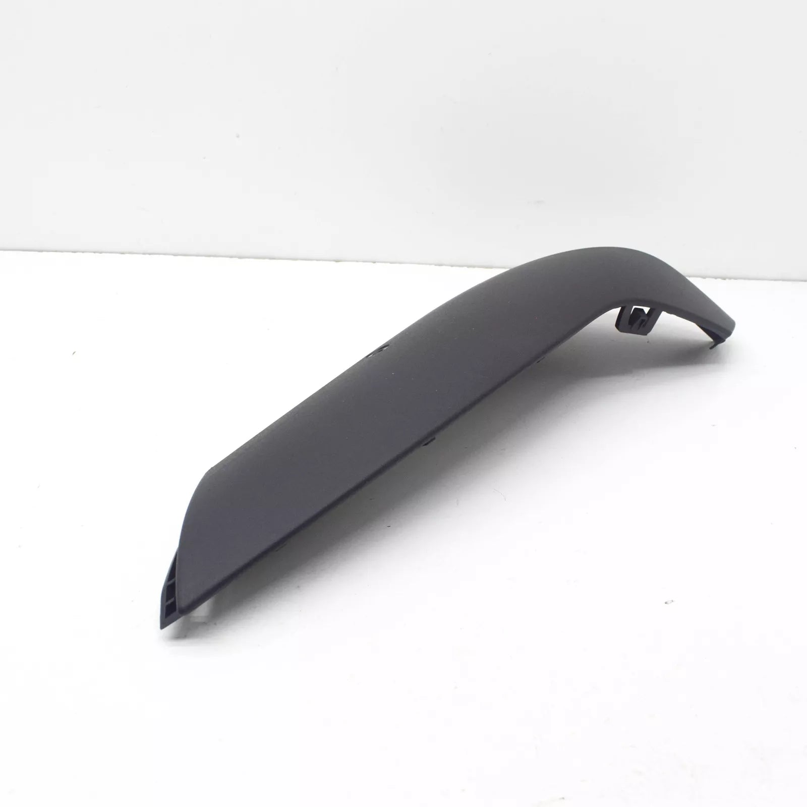 NEW MERCEDES-BENZ GLA H247 FRONT BUMPER RIGHT LOWER TRIM A2478850604