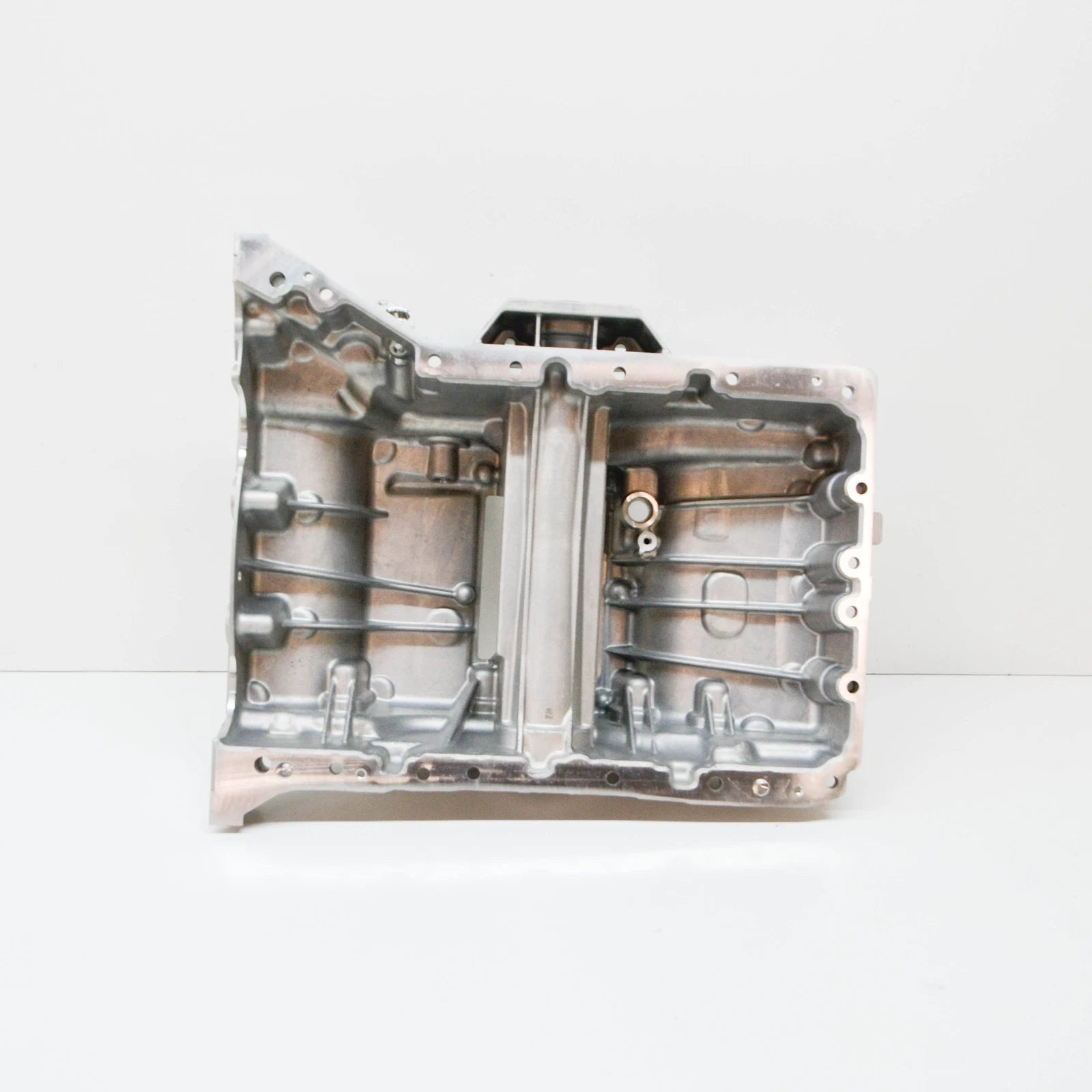 NEW MERCEDES-BENZ C W204 ENGINE OIL PAN A6510102615