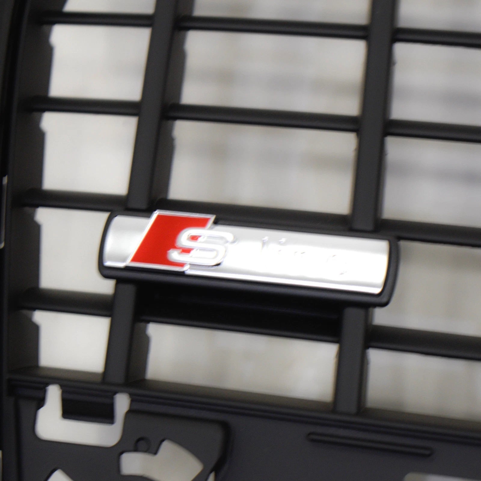 NEW AUDI A4 B7 S-LINE RADIATOR GRILLE 8E0853651MVMZ 2008 ORIGINAL