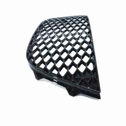 NEW AUDI A3 RS3 8P FRONT BUMPER RIGHT LOWER GRILL 8P0807682LT94 8P0807682L T94