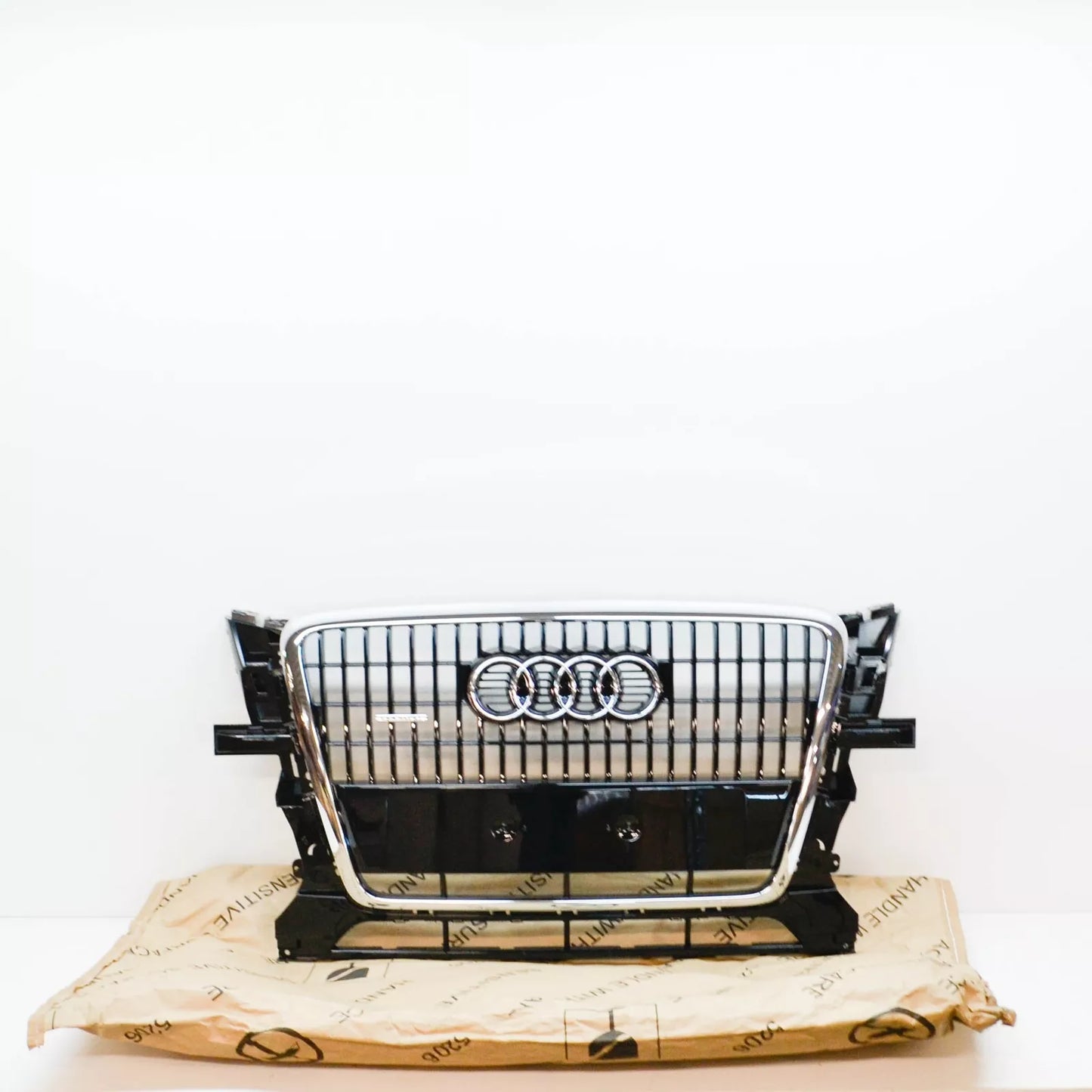 NEW AUDI Q5 8R R FRONT BUMPER RADIATOR GRILLE 8R0853651T94 ORIGINAL